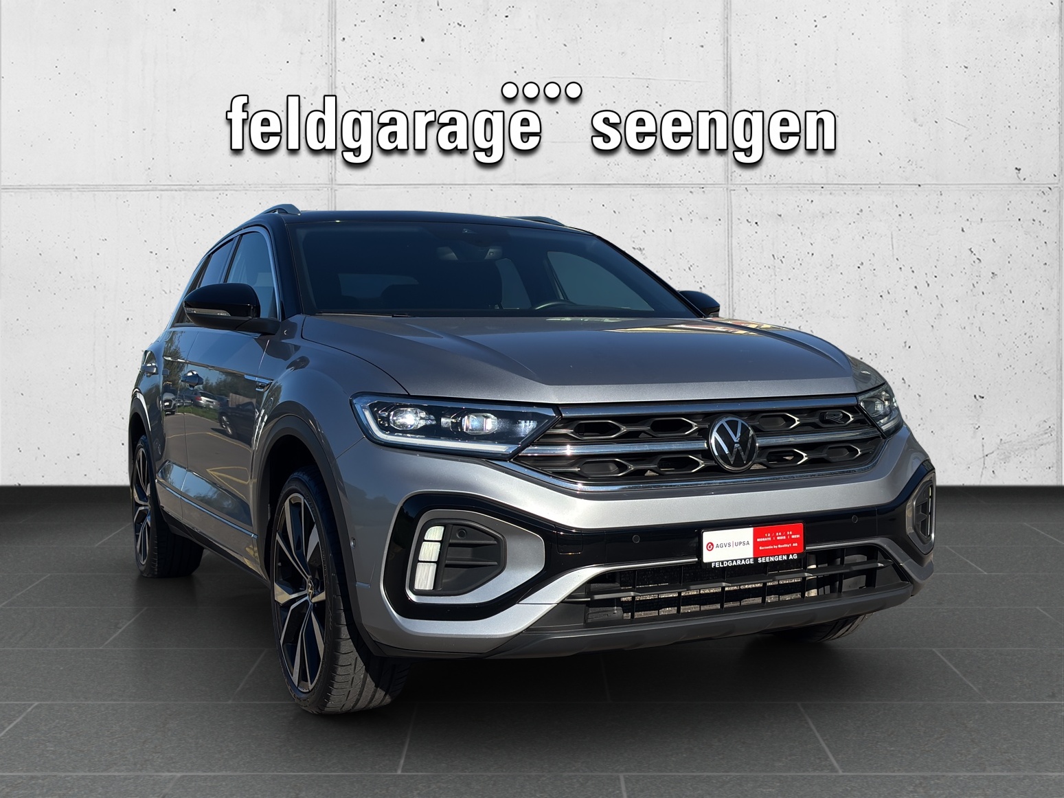 VW T-Roc 2.0 TSI R-Line DSG 4Motion mit AHK, Standheizung & Winterräder-showroom-element-2