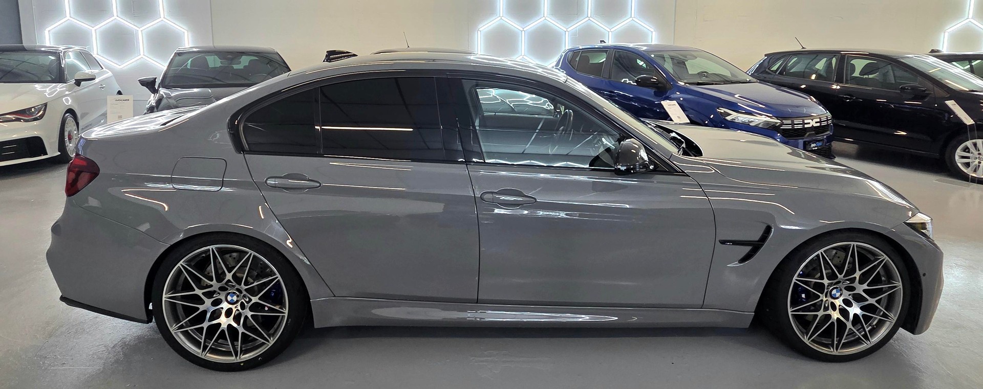 BMW M3 Drivelogic-image-1