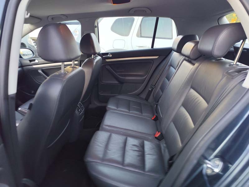 VW Golf 2.0 FSI Comfortline 4Motion-image-12