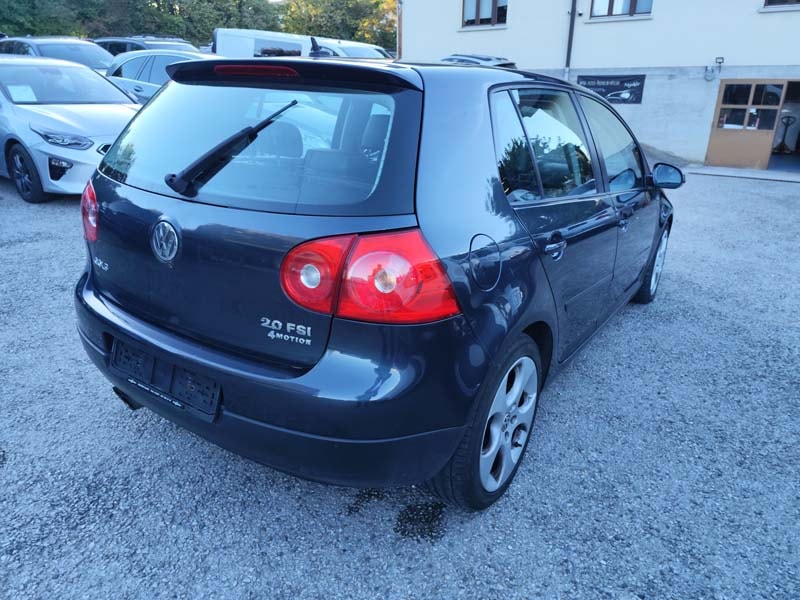VW Golf 2.0 FSI Comfortline 4Motion-image-4