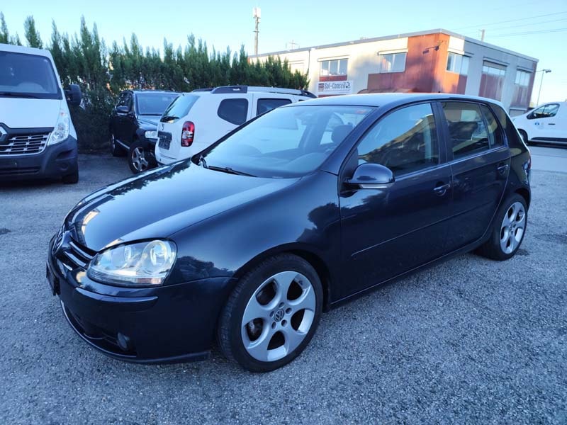 VW Golf 2.0 FSI Comfortline 4Motion-image-3