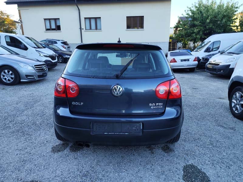 VW Golf 2.0 FSI Comfortline 4Motion-image-5