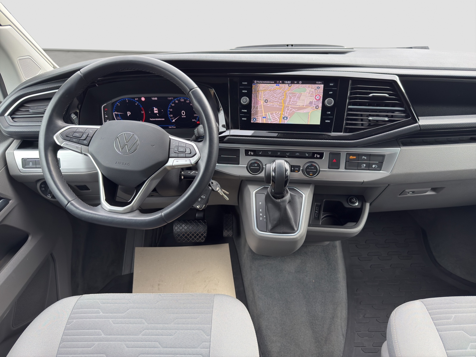 VW T6.1 California 2.0 TDI Ocean DSG-image-10