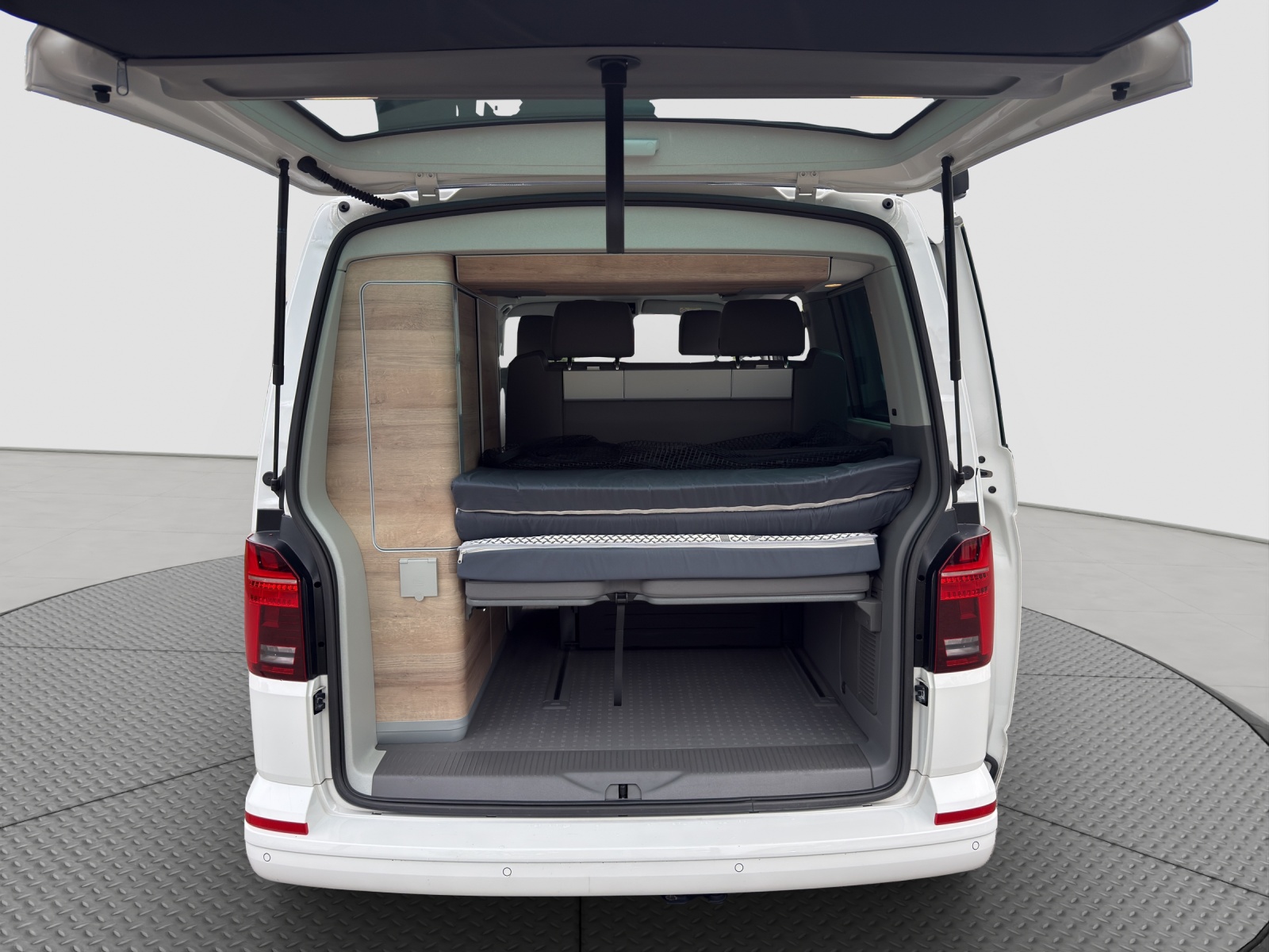 VW T6.1 California 2.0 TDI Ocean DSG-image-14