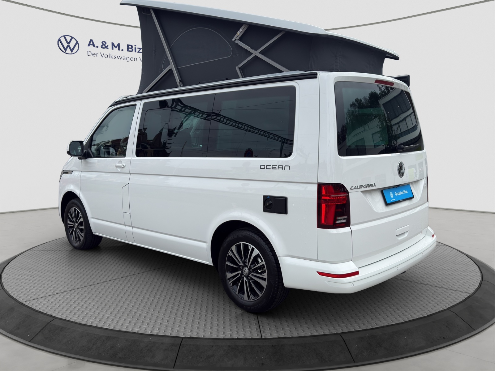 VW T6.1 California 2.0 TDI Ocean DSG-image-2