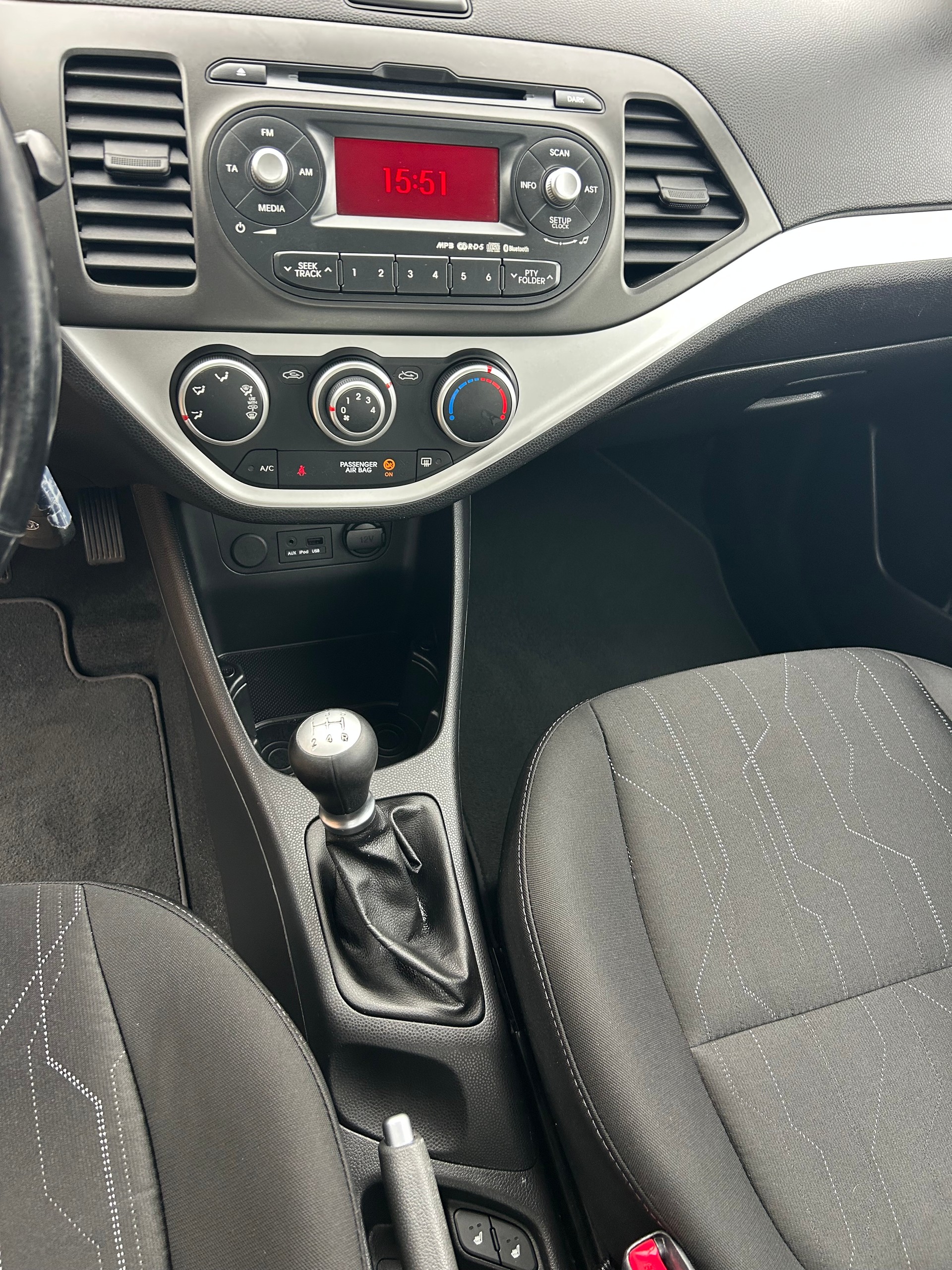 KIA Picanto 1.0 CVVT Classic-image-12
