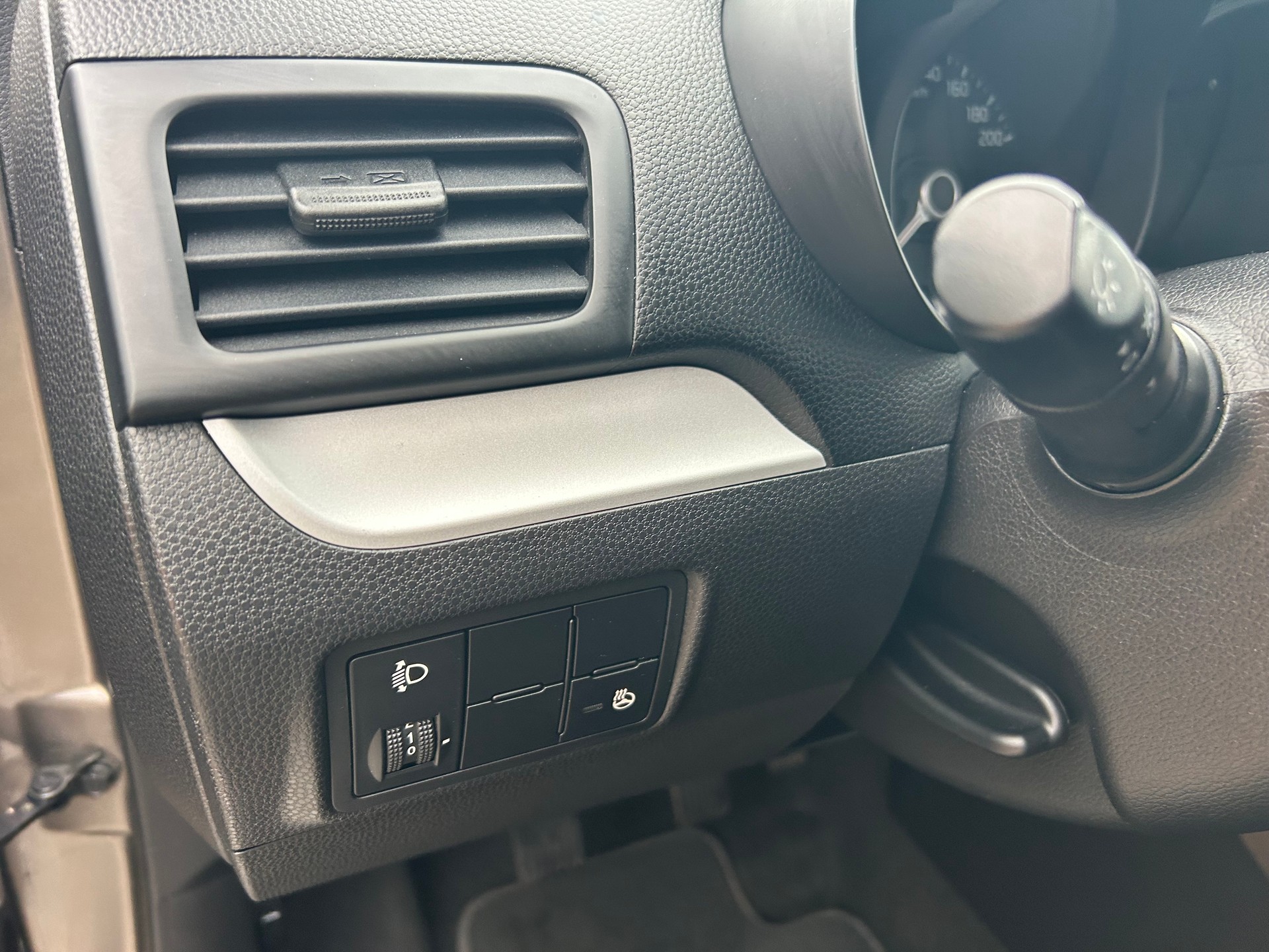 KIA Picanto 1.0 CVVT Classic-image-11