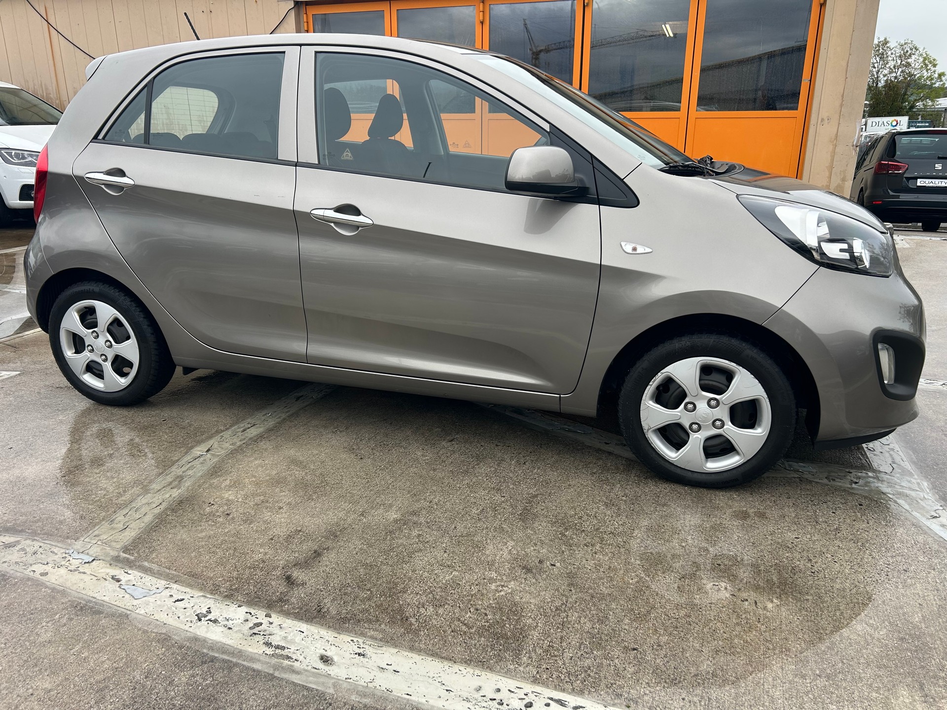 KIA Picanto 1.0 CVVT Classic-image-4