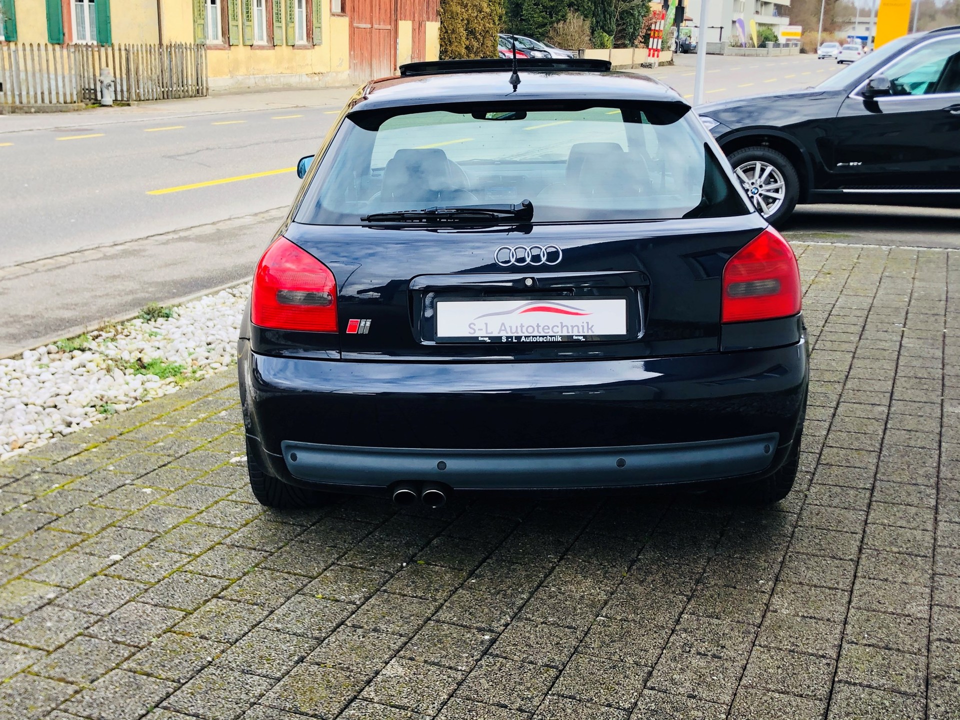 AUDI S3 quattro-image-4