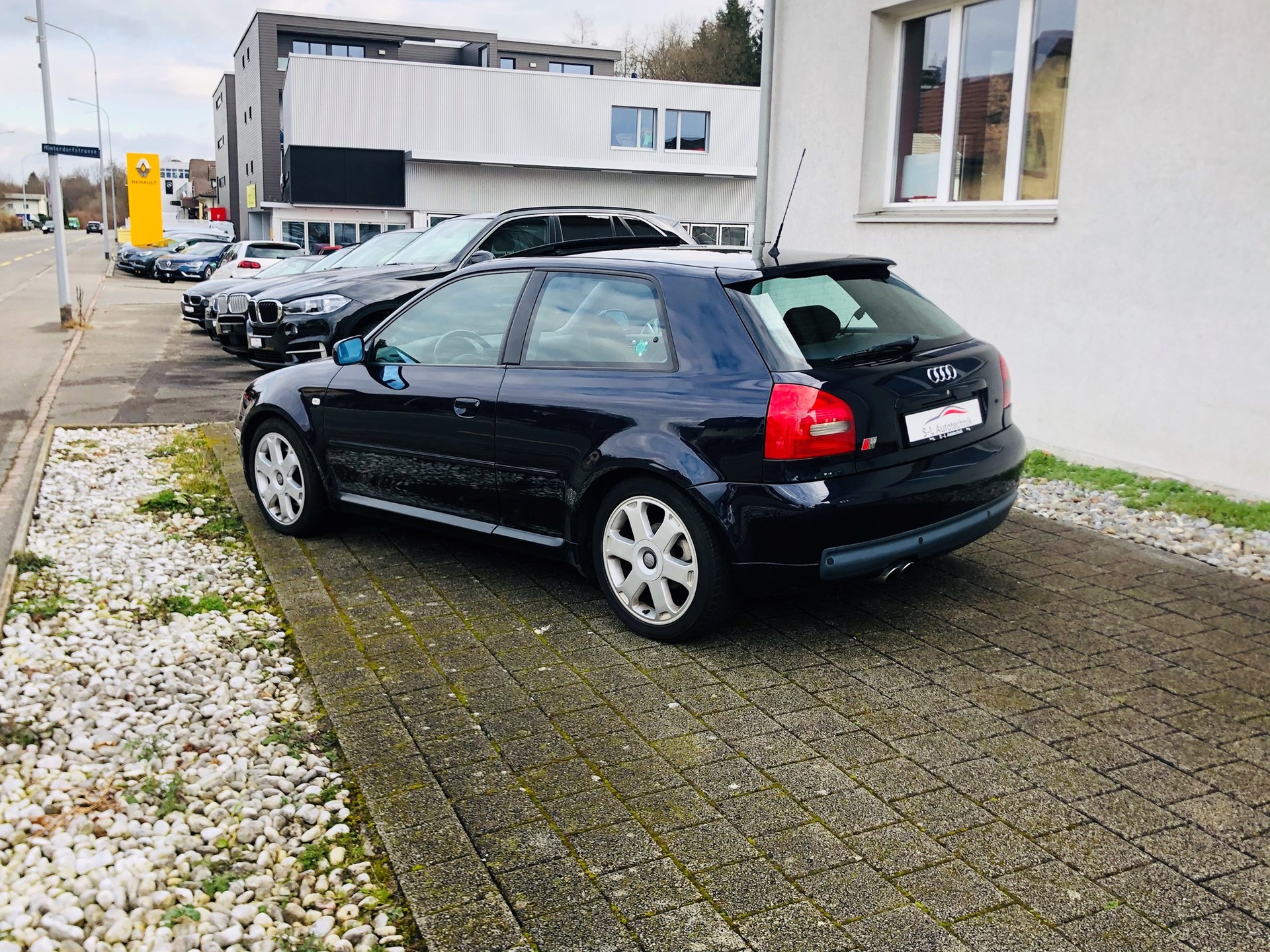 AUDI S3 quattro-image-3