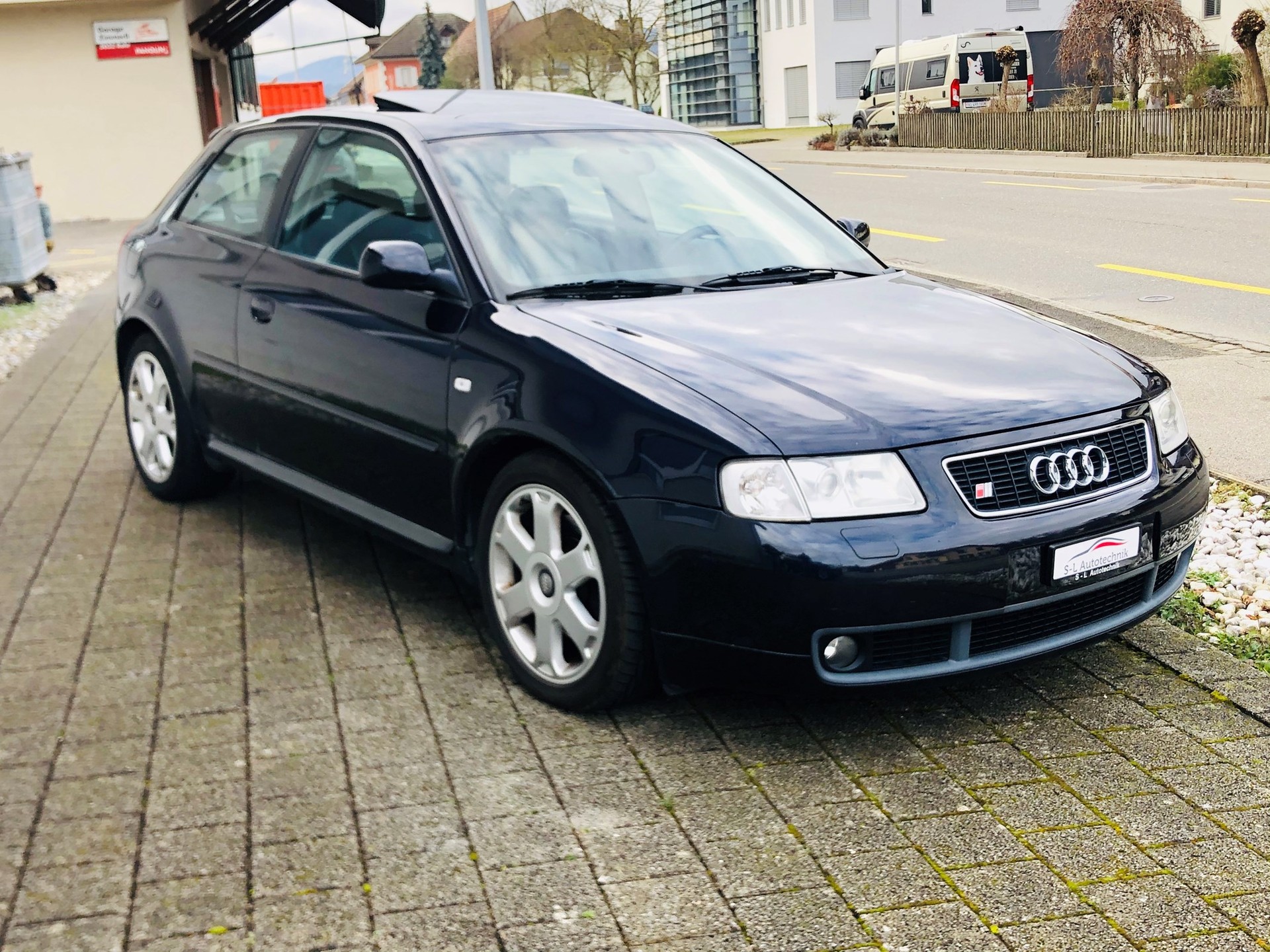 AUDI S3 quattro-image-2
