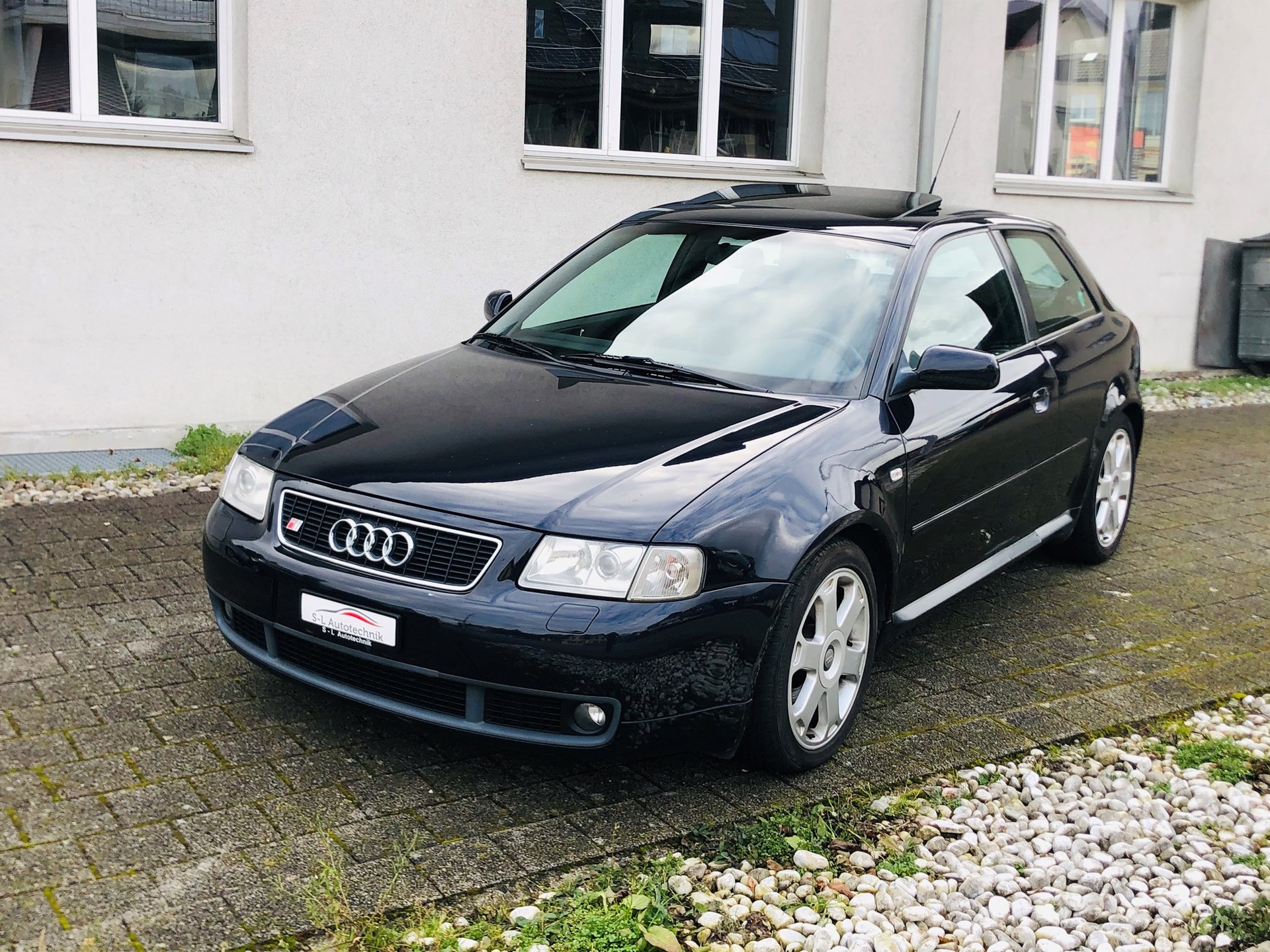 AUDI S3 quattro-image-0
