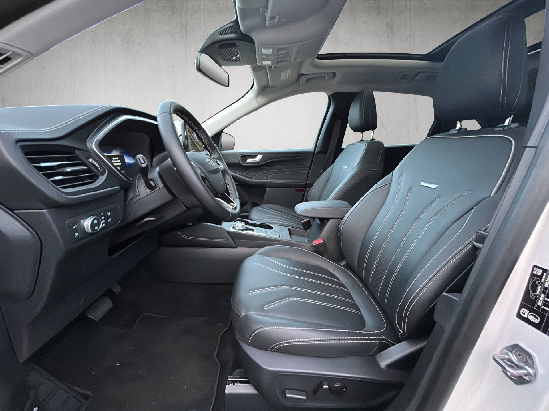 FORD Kuga 2.5 Plug-in Hybrid Vignale-image-9