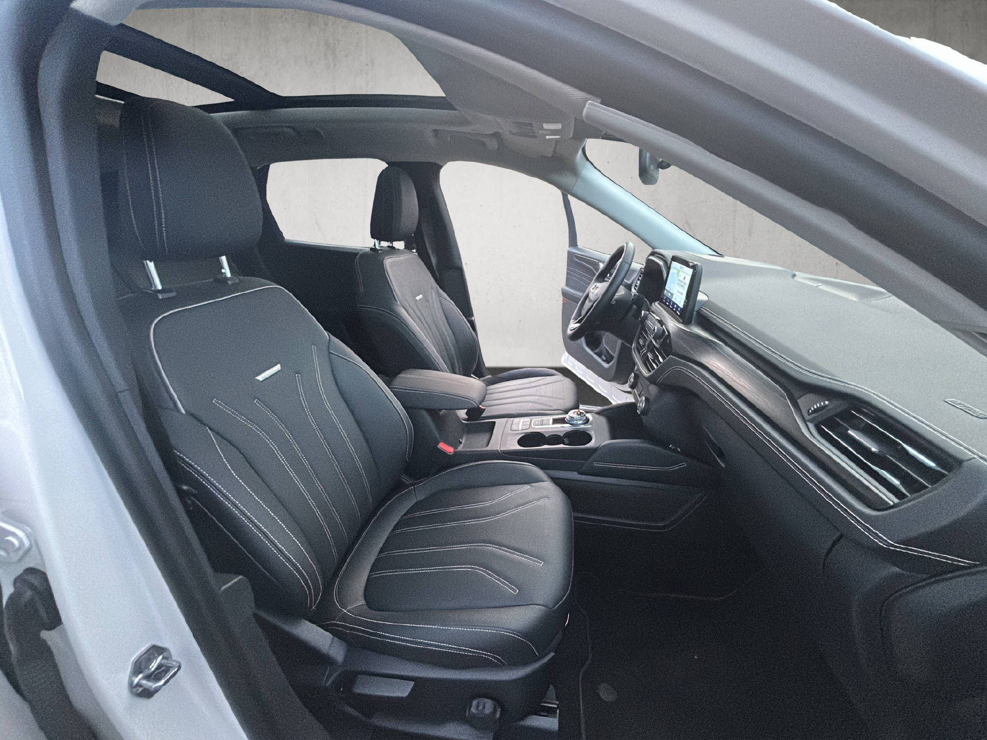 FORD Kuga 2.5 Plug-in Hybrid Vignale-image-10