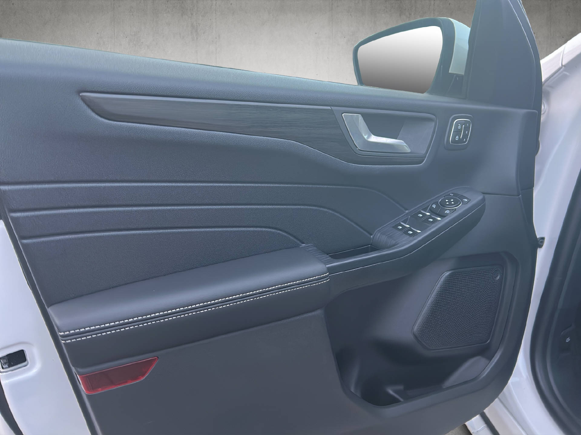 FORD Kuga 2.5 Plug-in Hybrid Vignale-image-22