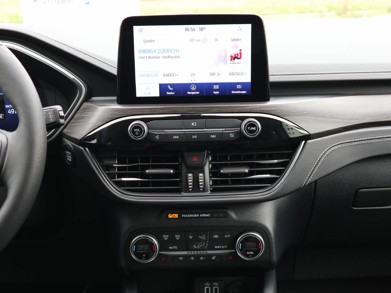FORD Kuga 2.5 Plug-in Hybrid Vignale-image-28