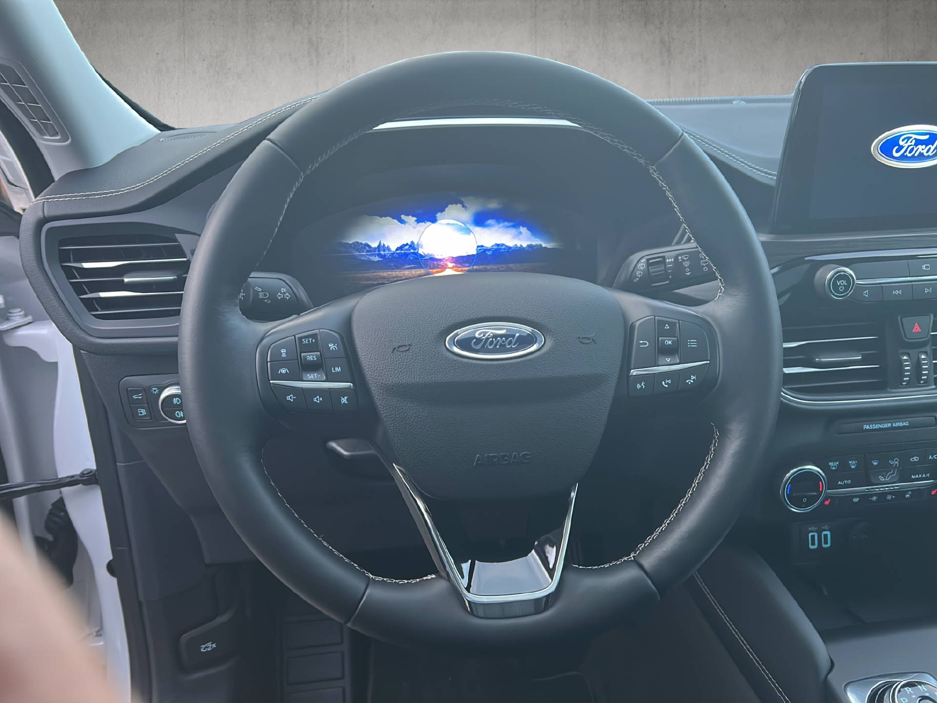 FORD Kuga 2.5 Plug-in Hybrid Vignale-image-21