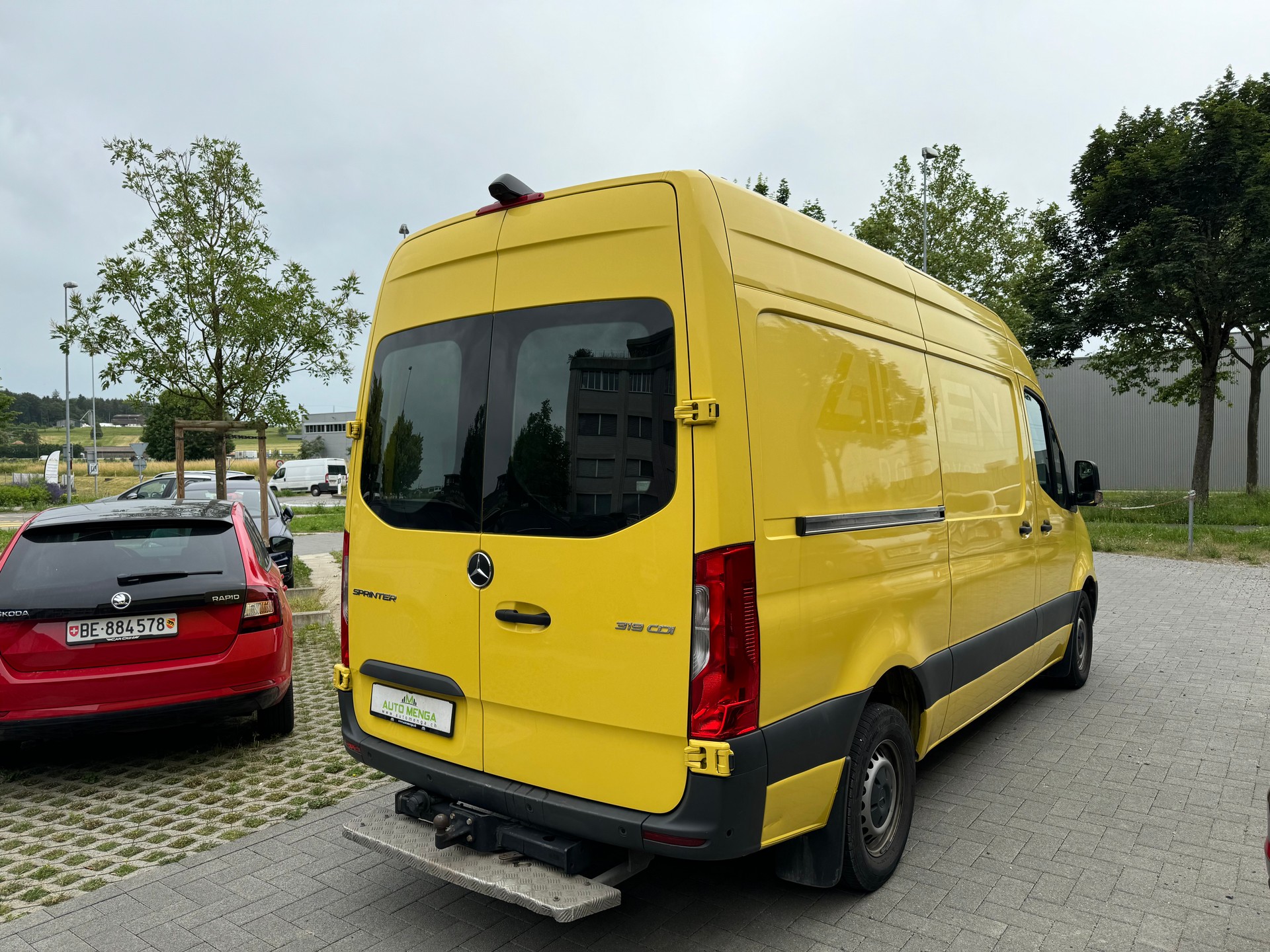 MERCEDES-BENZ Sprinter 319 CDI Standard 7G-TRONIC-image-4
