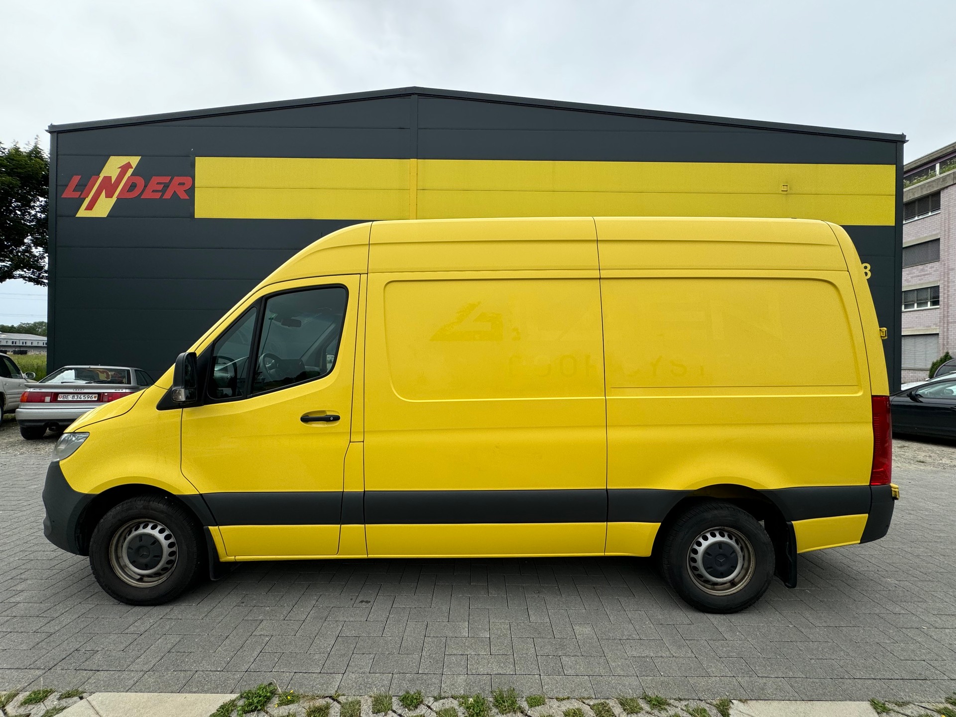 MERCEDES-BENZ Sprinter 319 CDI Standard 7G-TRONIC-image-7