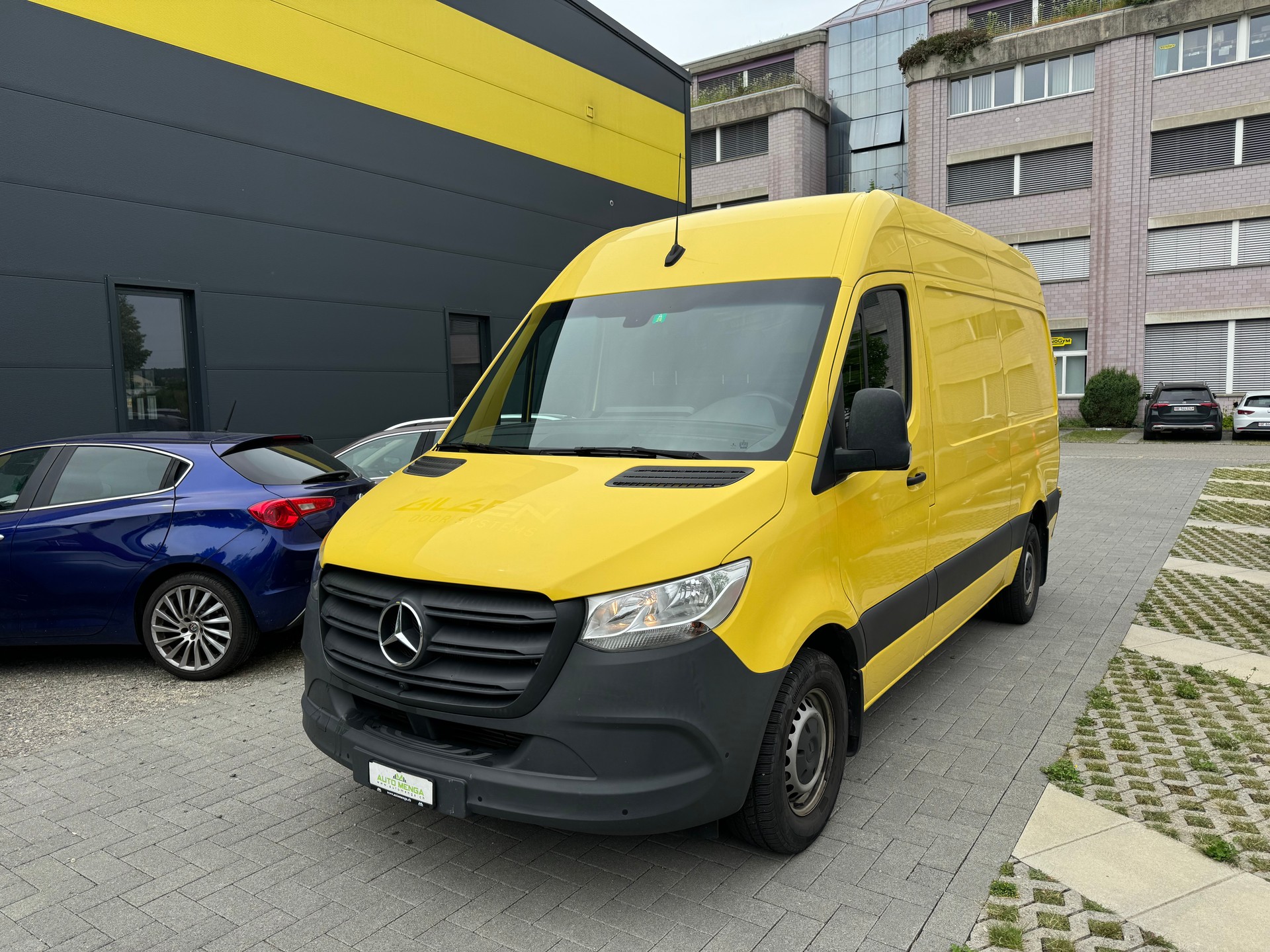 MERCEDES-BENZ Sprinter 319 CDI Standard 7G-TRONIC