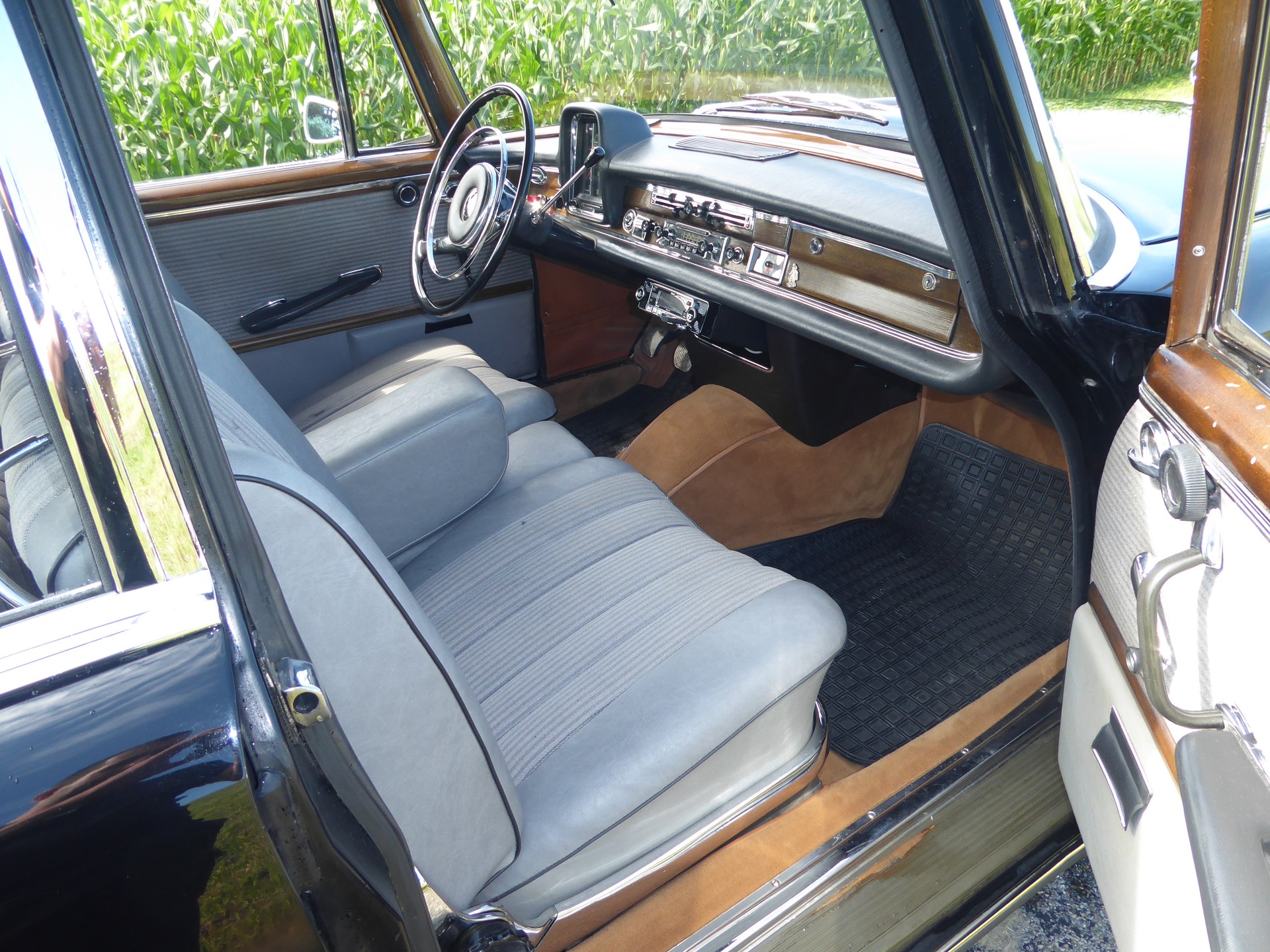 MERCEDES-BENZ SE b-image-6