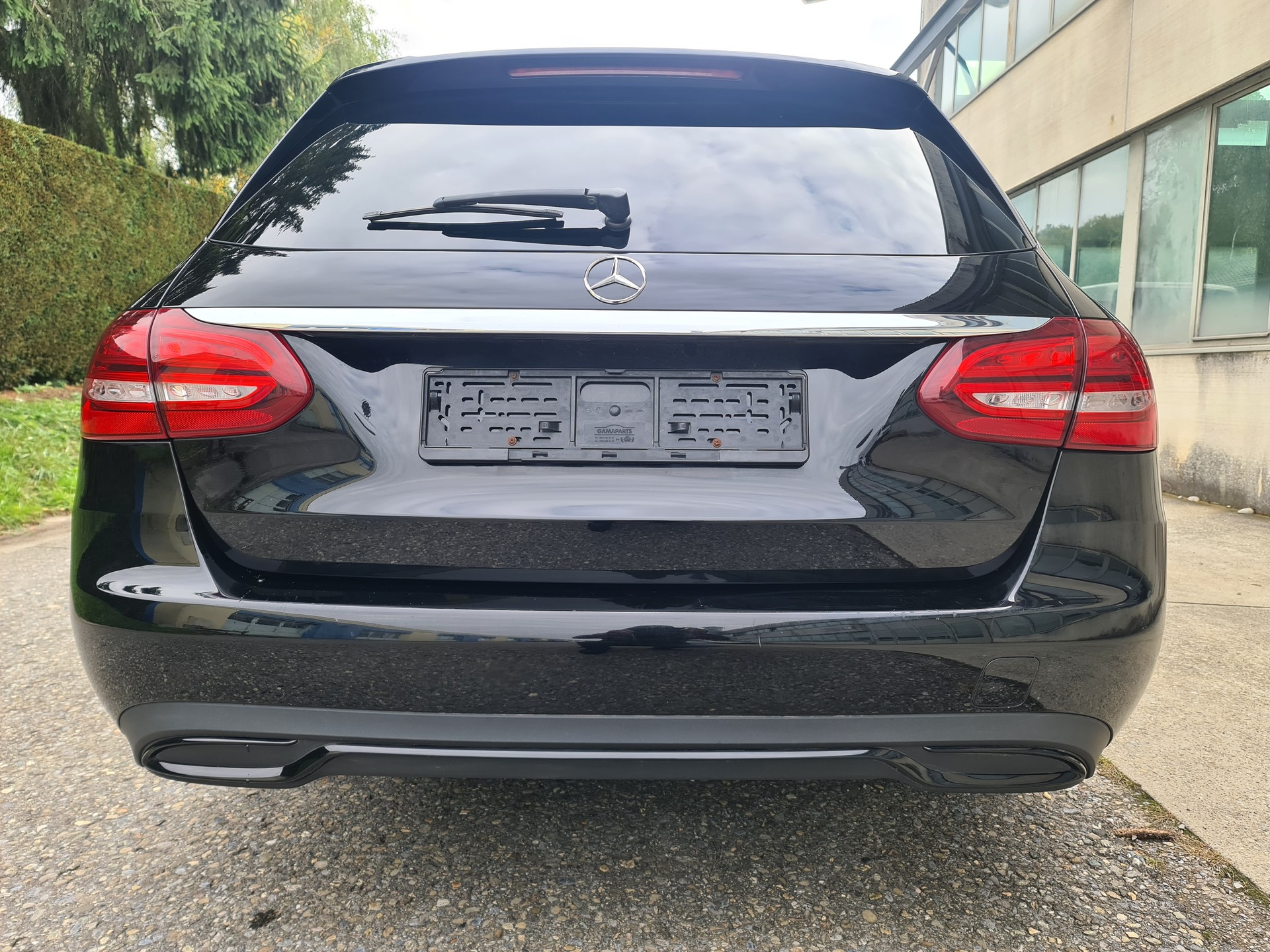 MERCEDES-BENZ C 220 d Avantgarde 4Matic 7G-Tronic-image-13