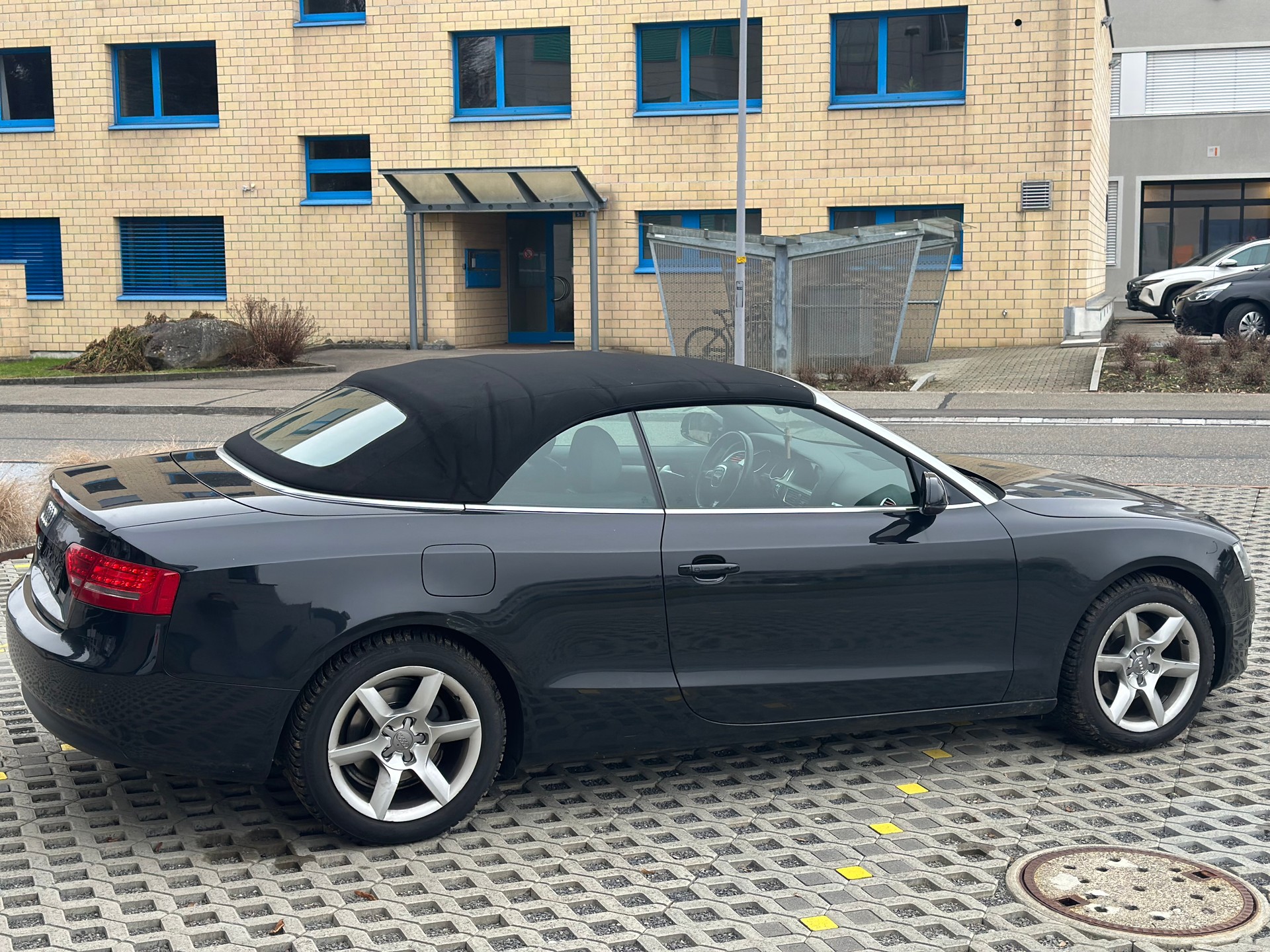 AUDI A5 Cabriolet 1.8 TFSI-image-4