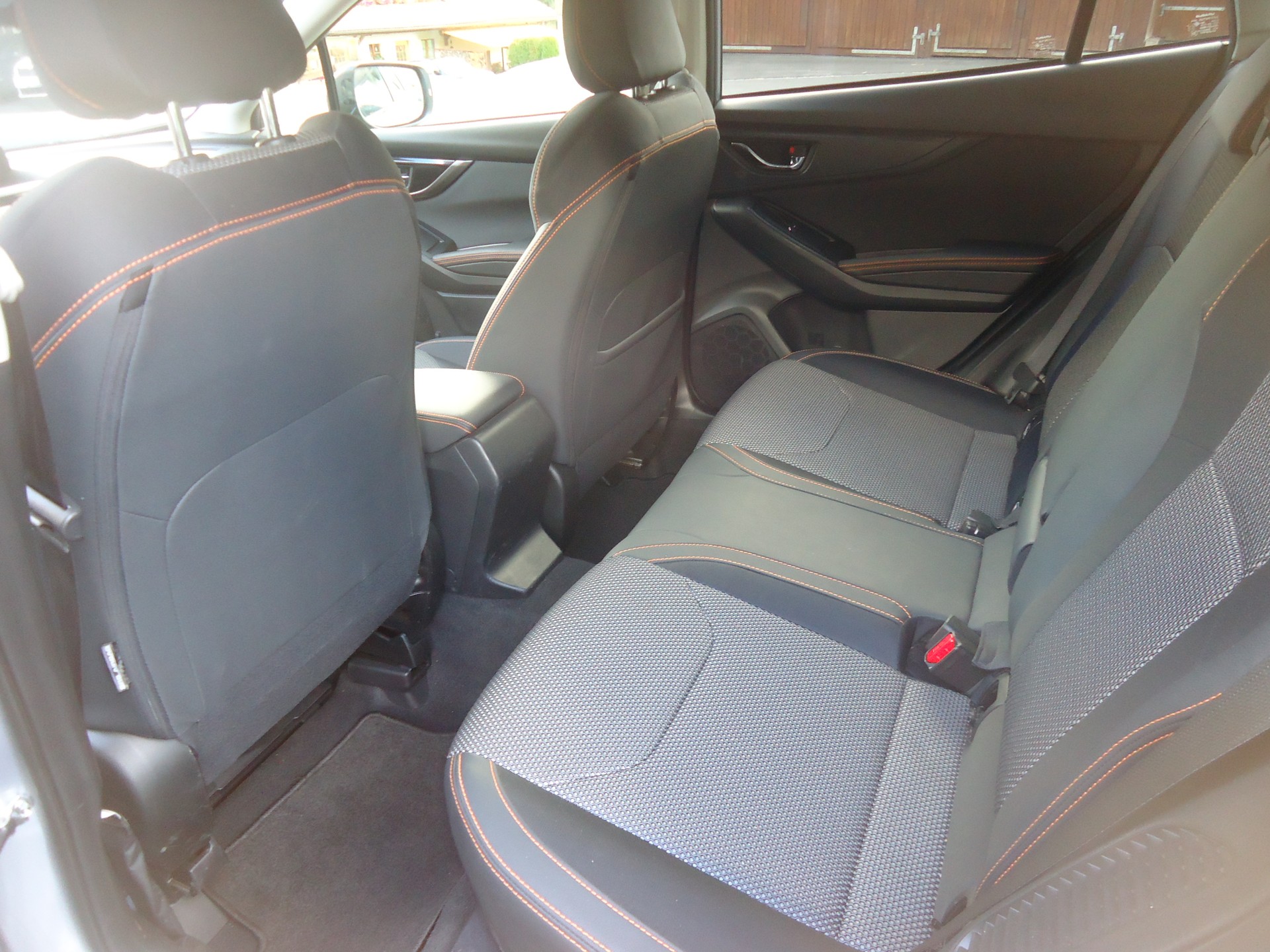 SUBARU XV 2.0 e-Boxer Swiss Plus AWD Lineartronic-image-9