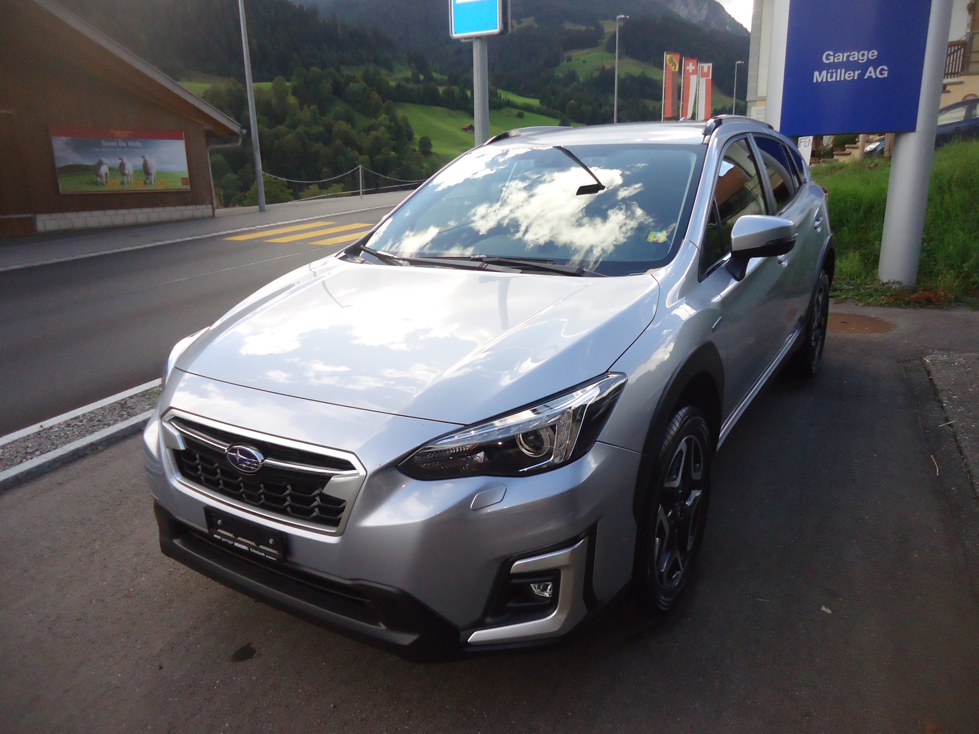 SUBARU XV 2.0 e-Boxer Swiss Plus AWD Lineartronic-image-1
