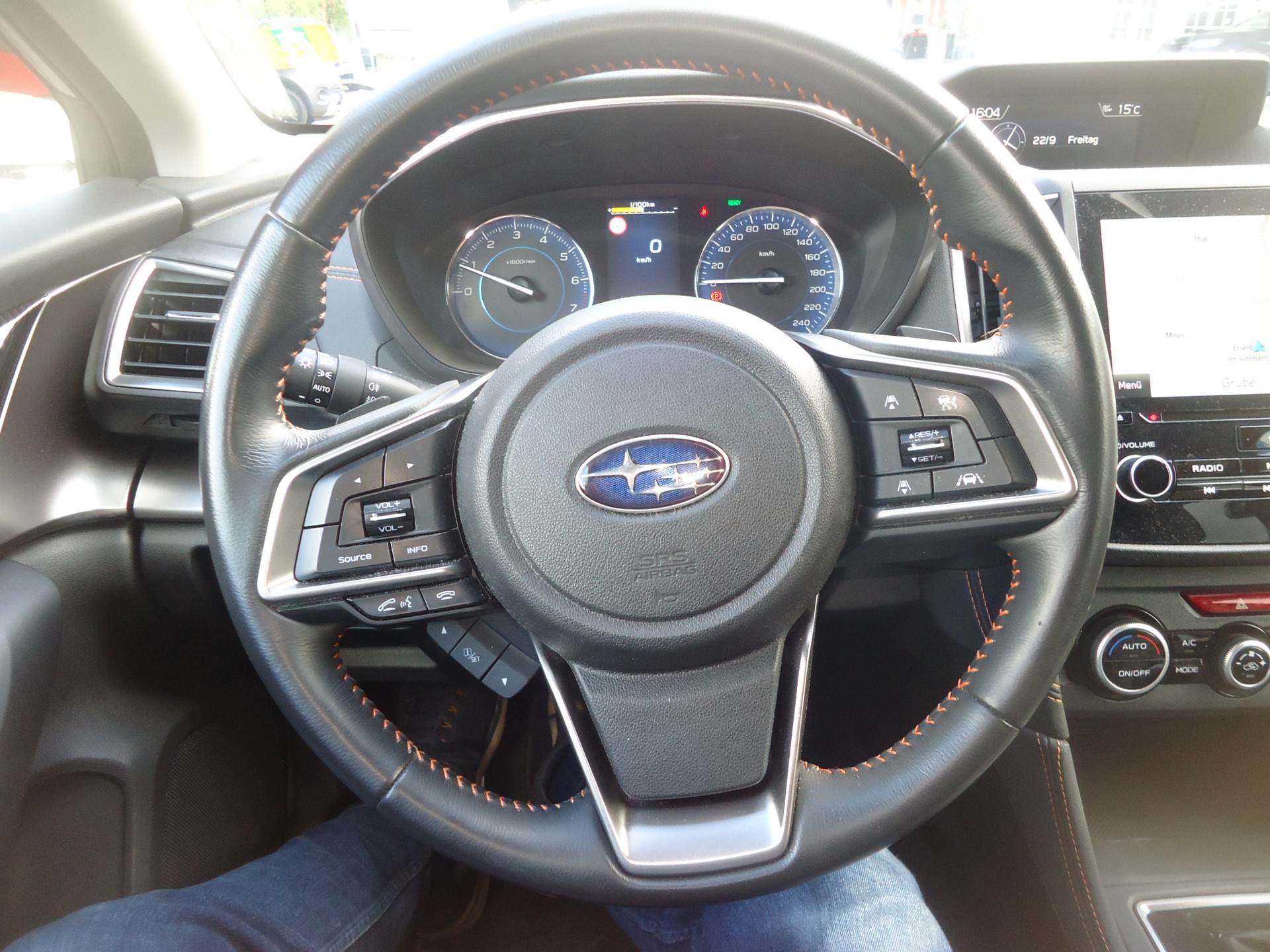 SUBARU XV 2.0 e-Boxer Swiss Plus AWD Lineartronic-image-12