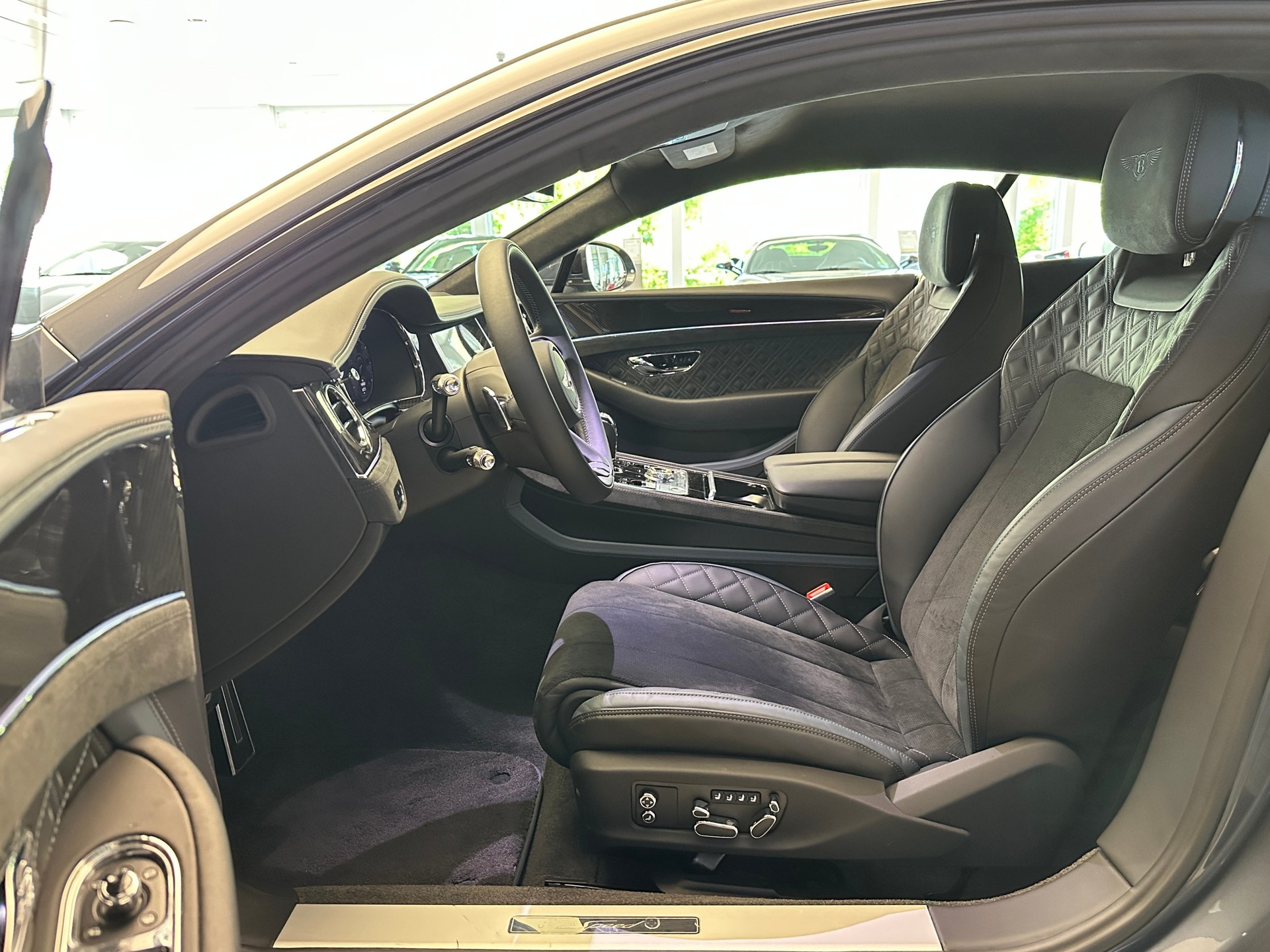 BENTLEY Continental GT 6.0 W12 Speed-image-11