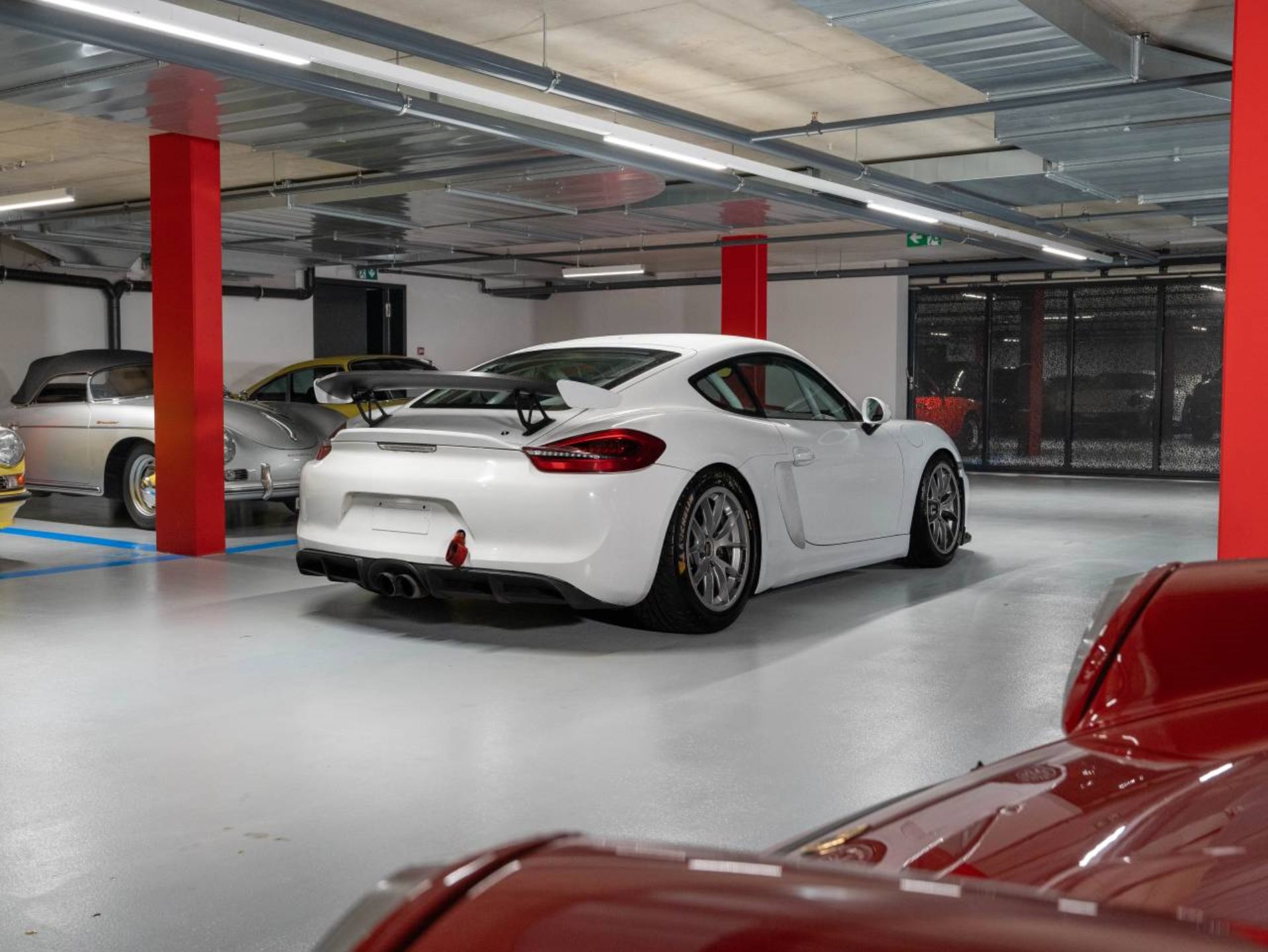 PORSCHE Cayman GT4 Club Sport-image-7