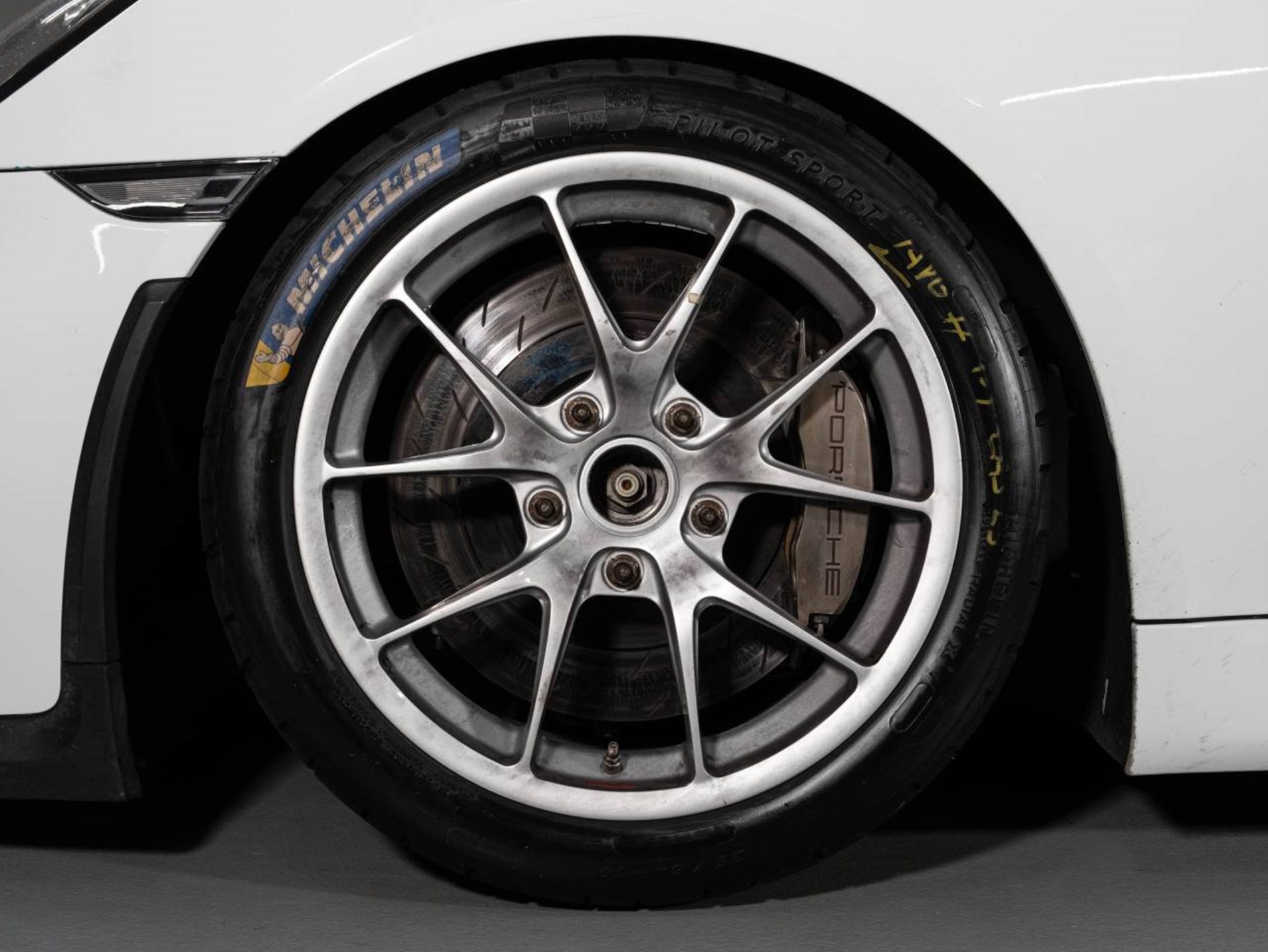 PORSCHE Cayman GT4 Club Sport-image-15