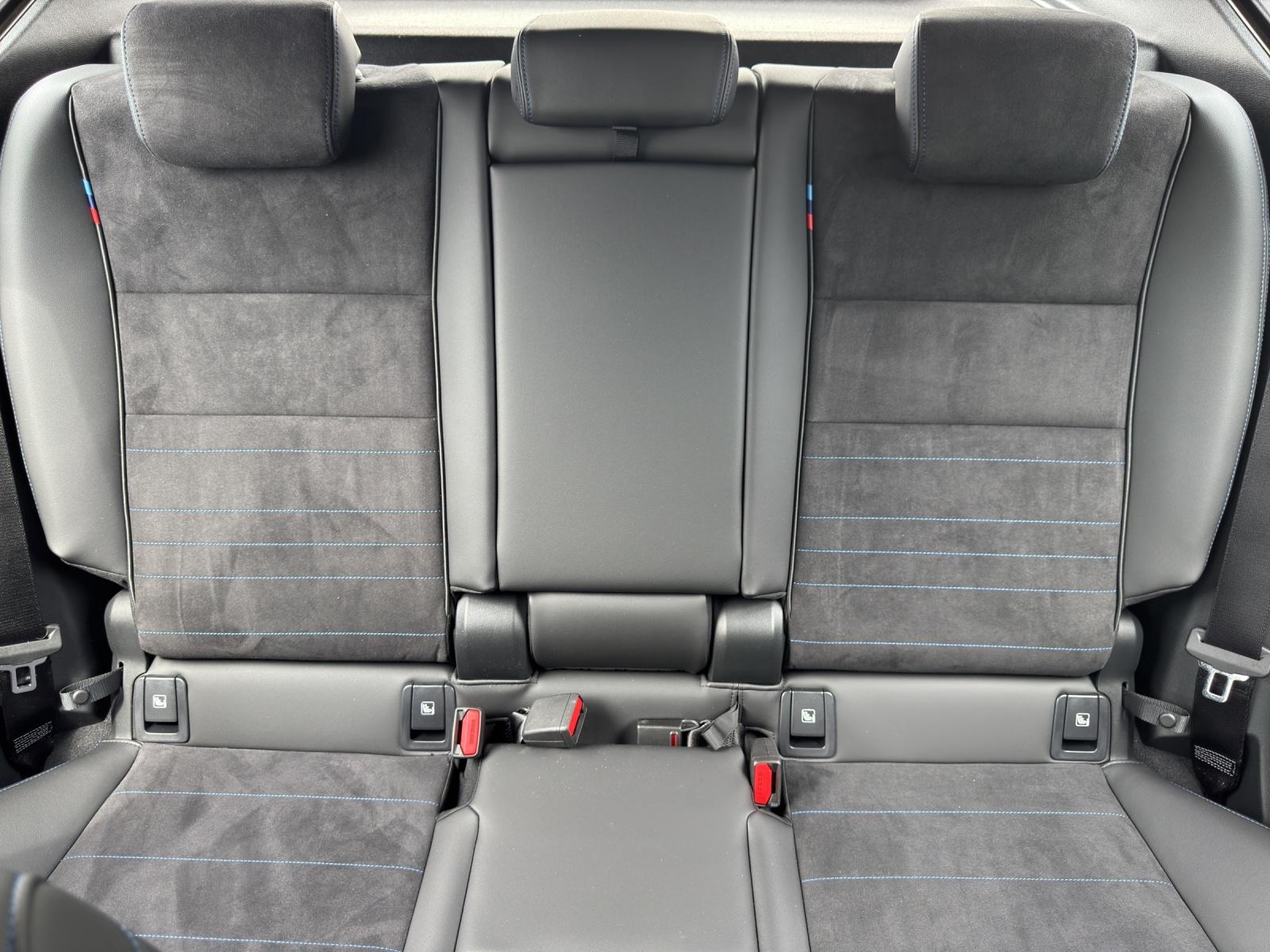 BMW 220i Active Tourer M Sport-image-16