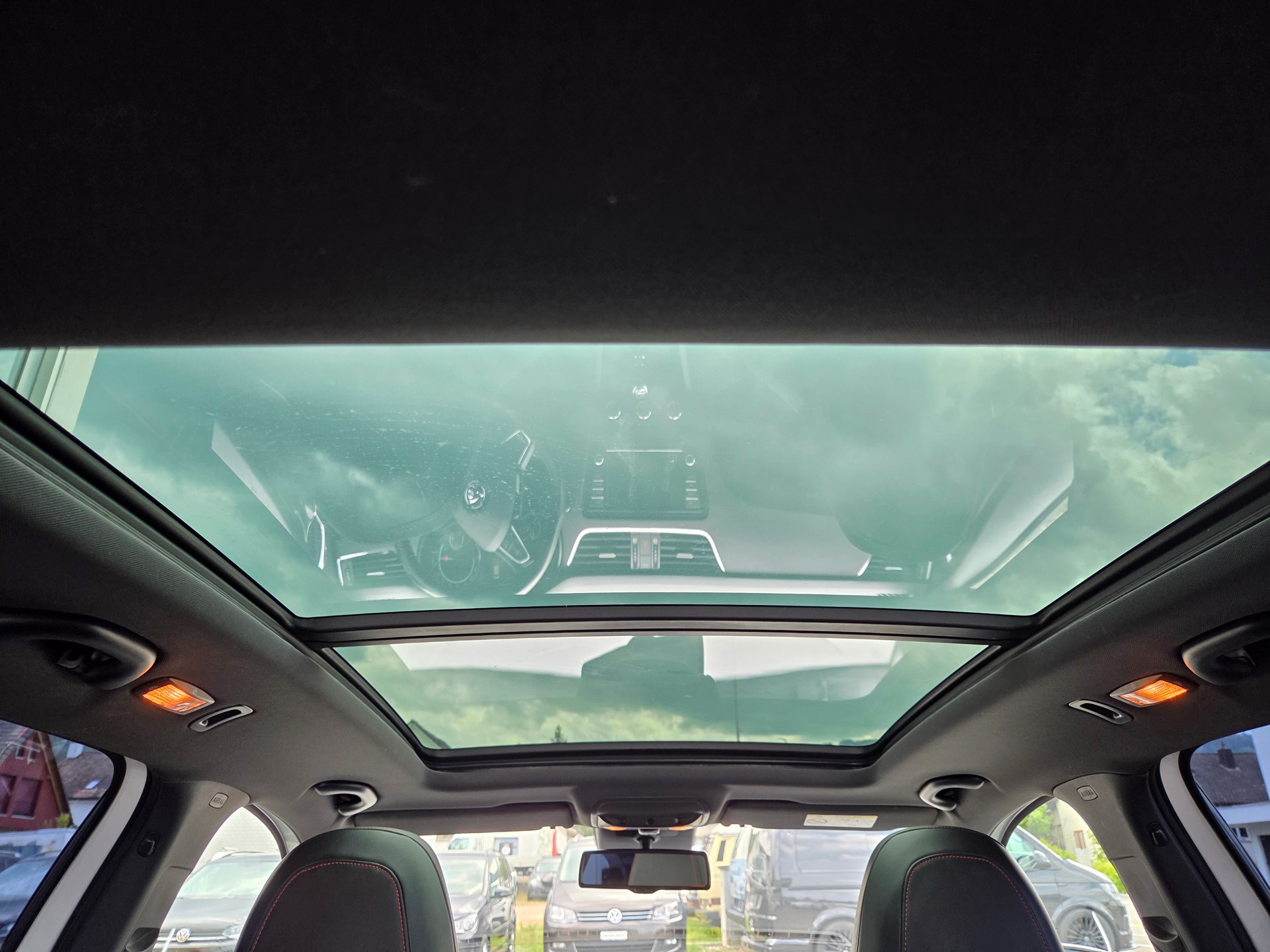 SKODA Octavia Combi 2.0 TDI RS 4x4 DSG-image-26