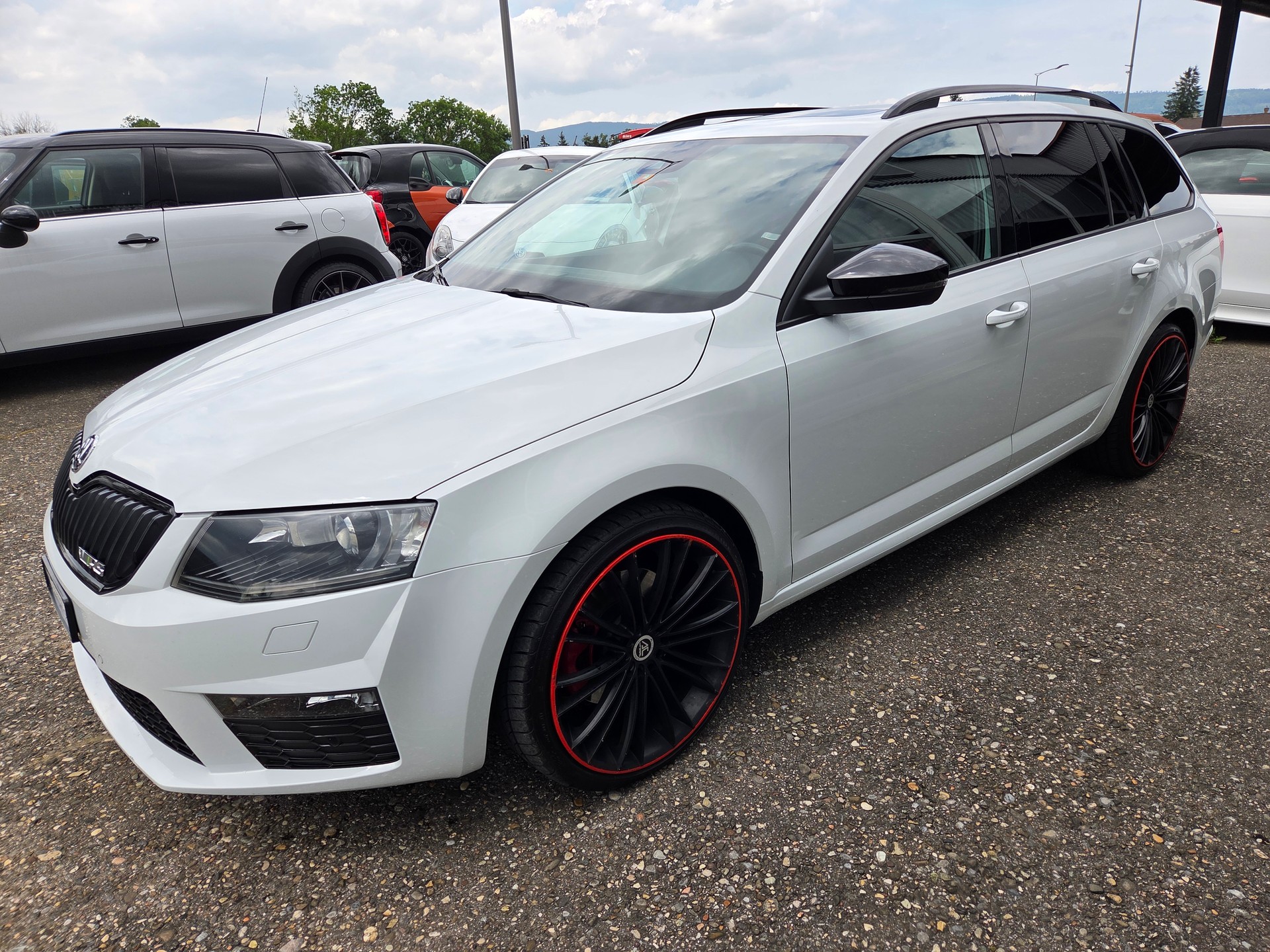 SKODA Octavia Combi 2.0 TDI RS 4x4 DSG-image-2