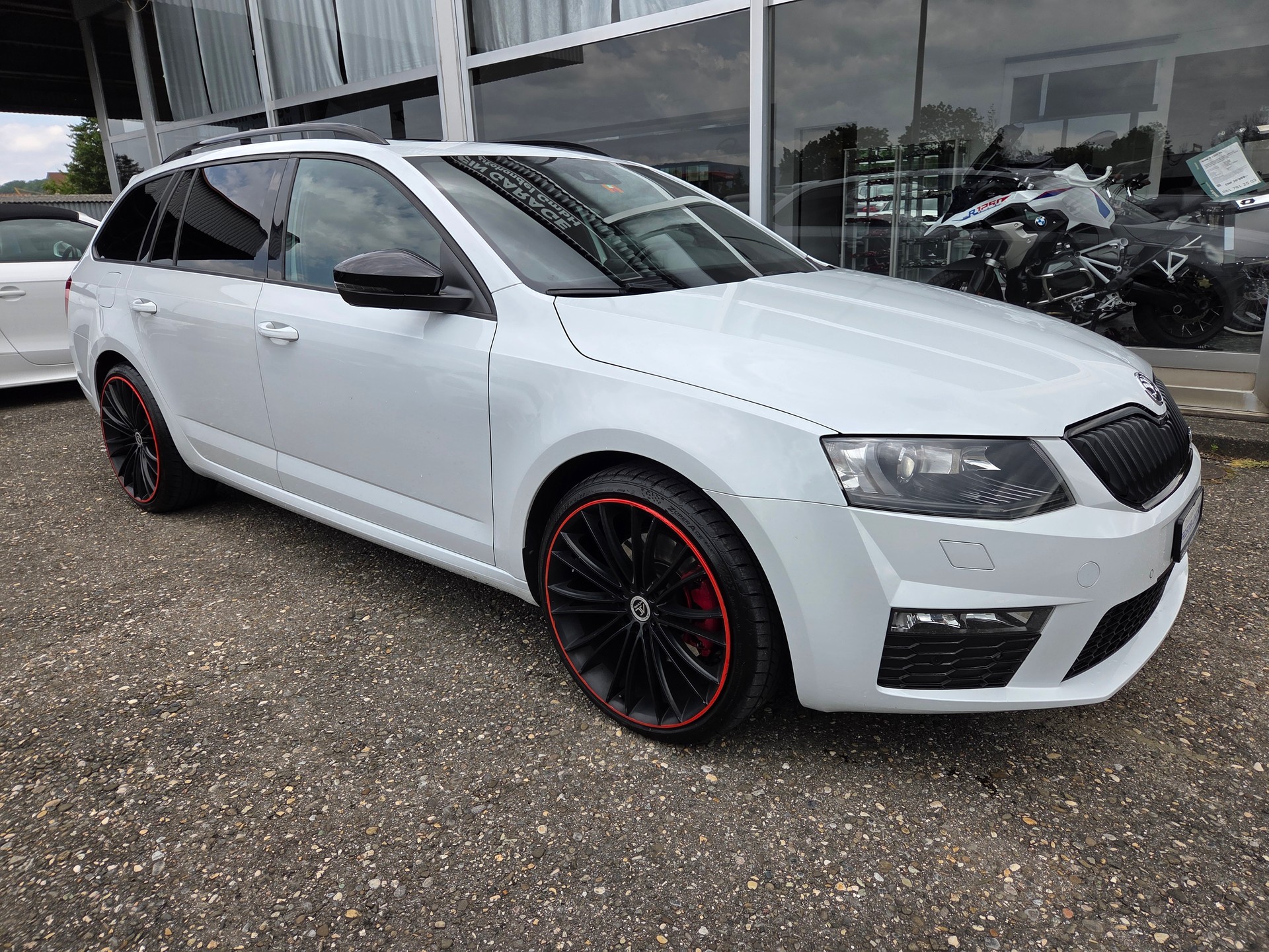 SKODA Octavia Combi 2.0 TDI RS 4x4 DSG-image-0