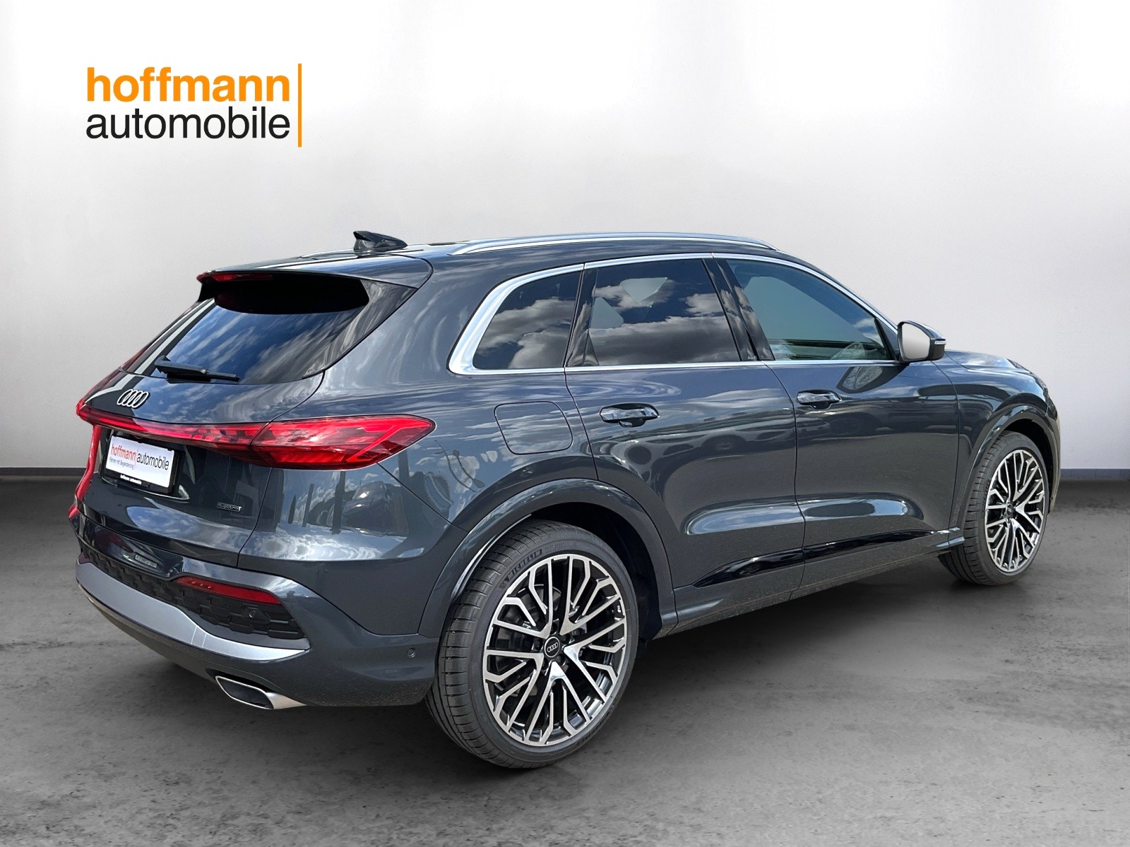 AUDI Q5 TFSI quatto 150 kW S-tronic-image-3