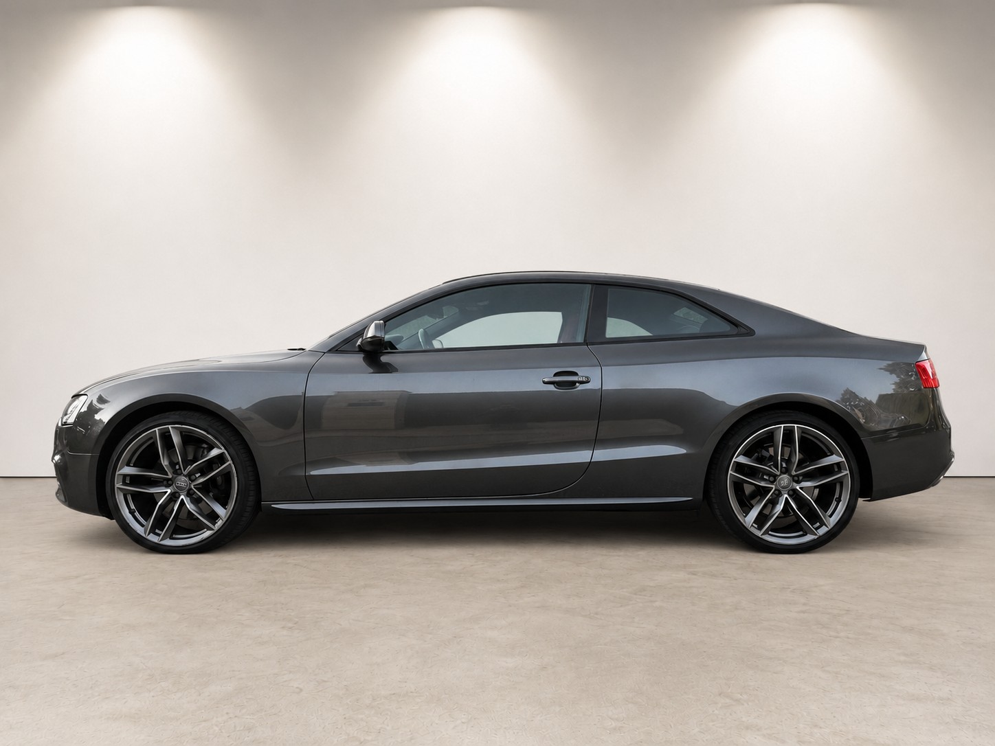 AUDI S5 Coupé 3.0 TFSI quattro S-tronic - Valeur neuve CHF 98'080.- Entretien irréprochable.-image-8
