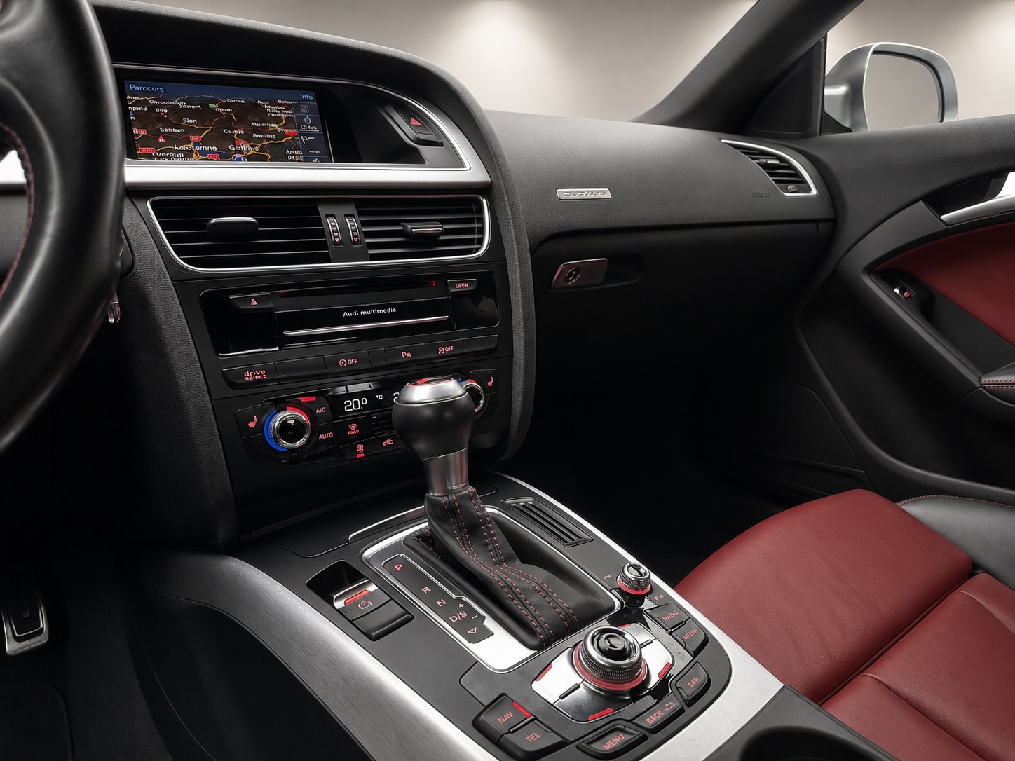 AUDI S5 Coupé 3.0 TFSI quattro S-tronic - Valeur neuve CHF 98'080.- Entretien irréprochable.-image-10