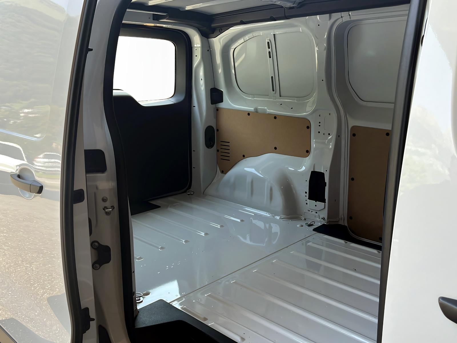 TOYOTA PROACE Van L1 1.5 D Active-image-8