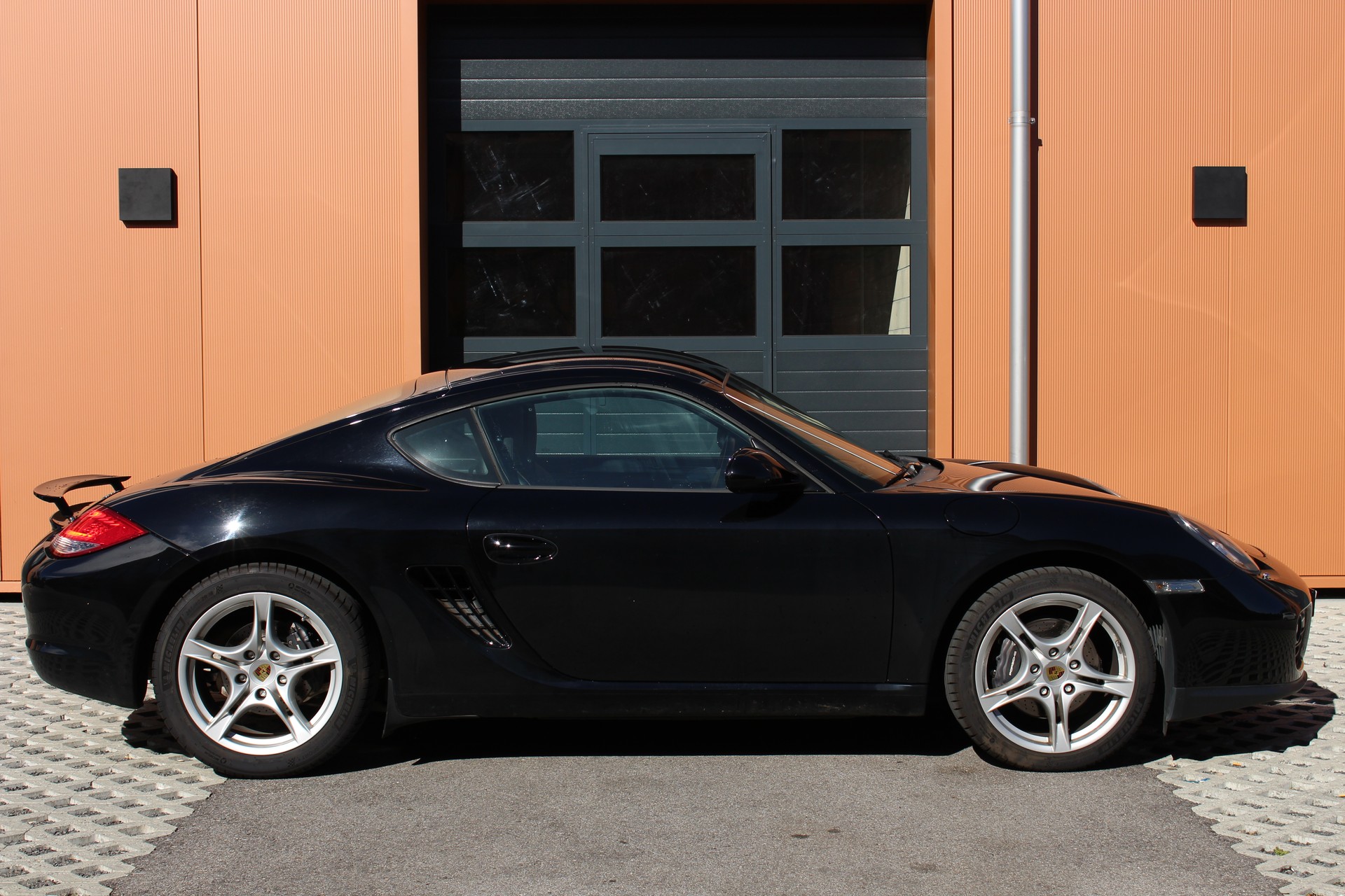 PORSCHE Cayman 2.9-image-3
