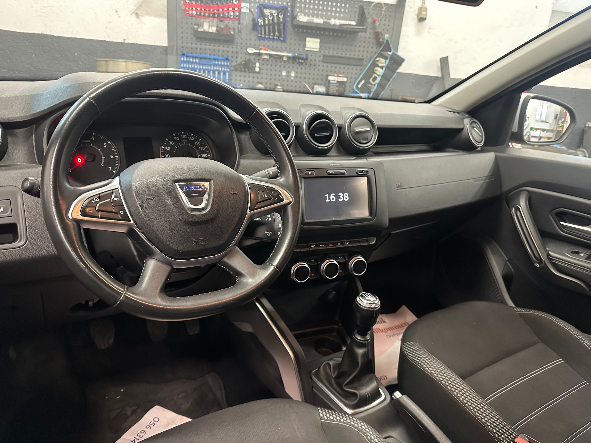 DACIA Duster dCi 110 Prestige-image-8