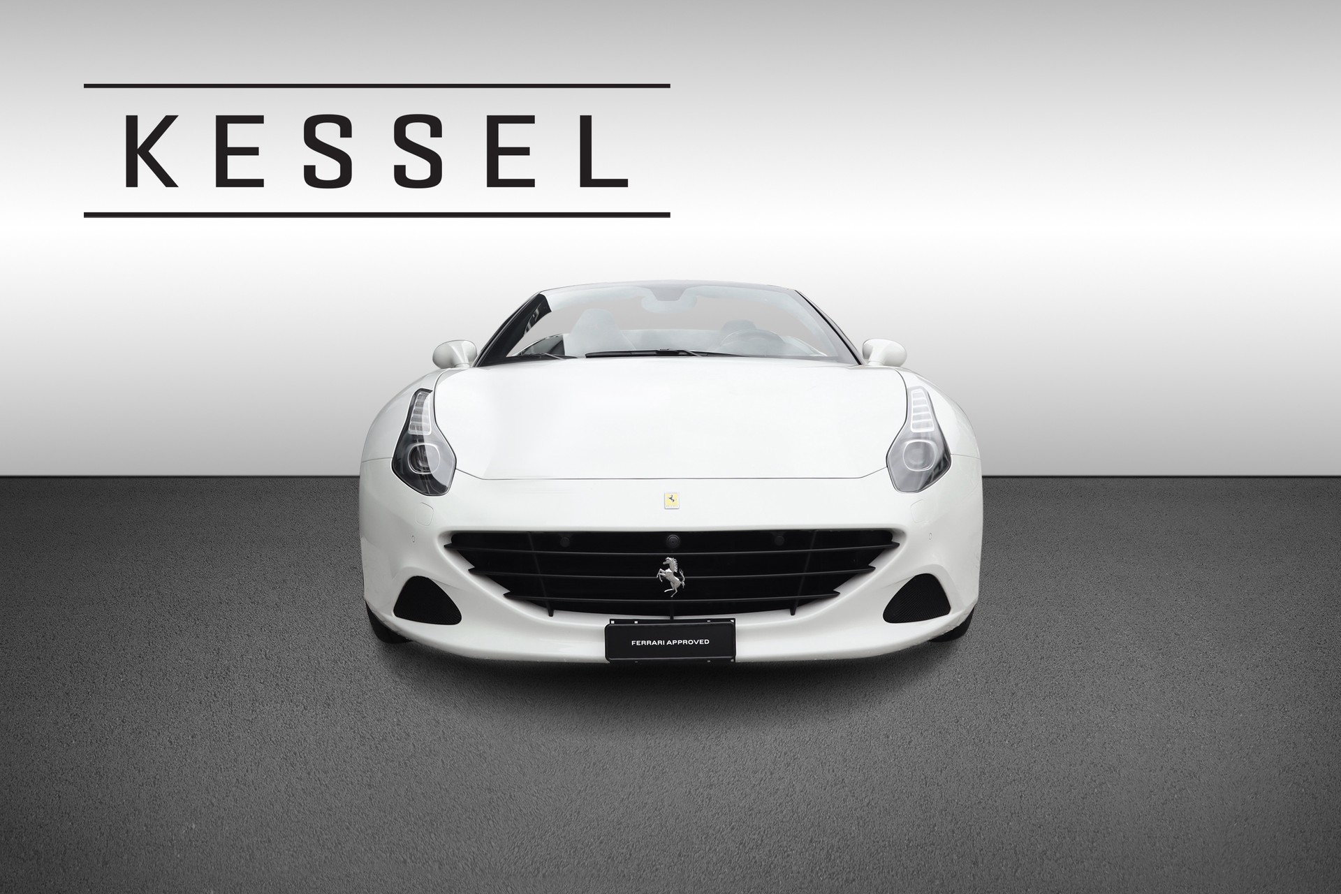 FERRARI California T-image-1