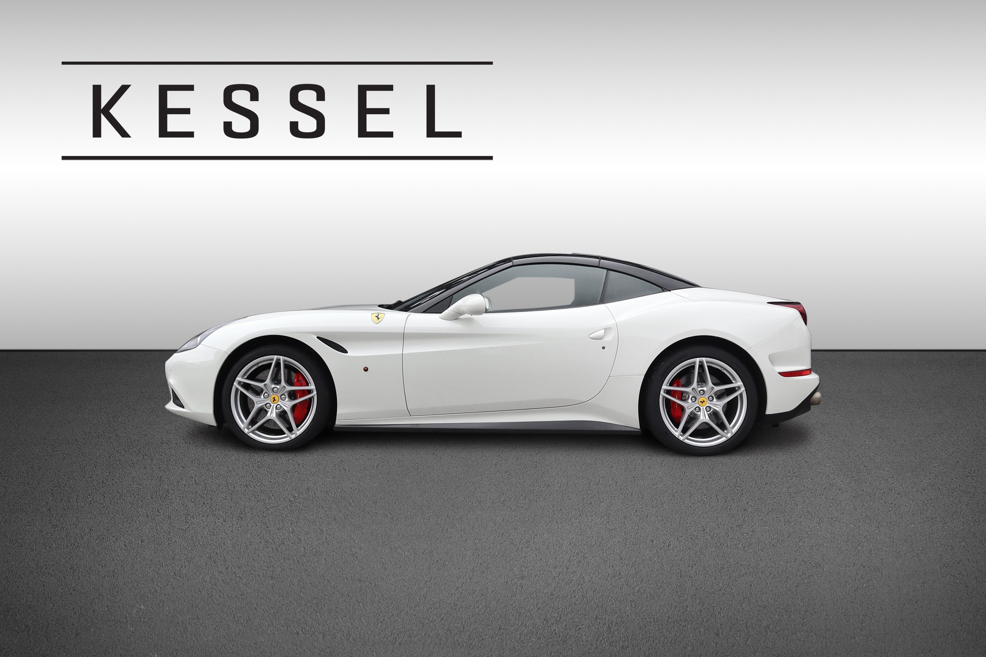 FERRARI California T-image-3