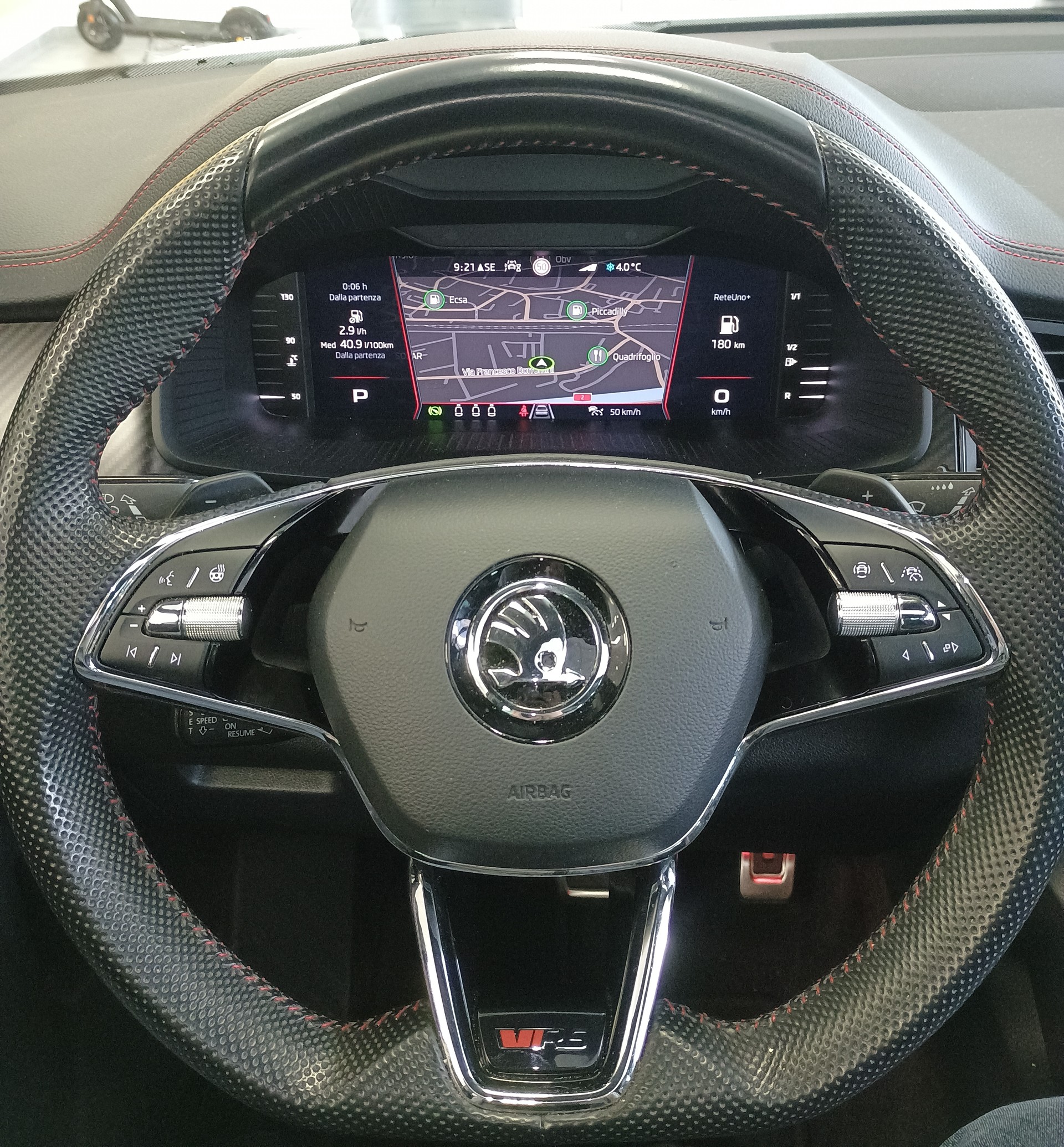 SKODA Kodiaq 2.0 TSI 4x4 RS-image-10