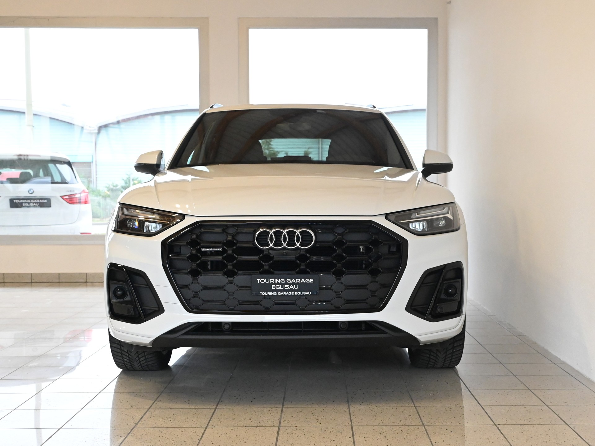 AUDI Q5 2.0 40 TDI S Line quattro S-Tronic-showroom-element-2