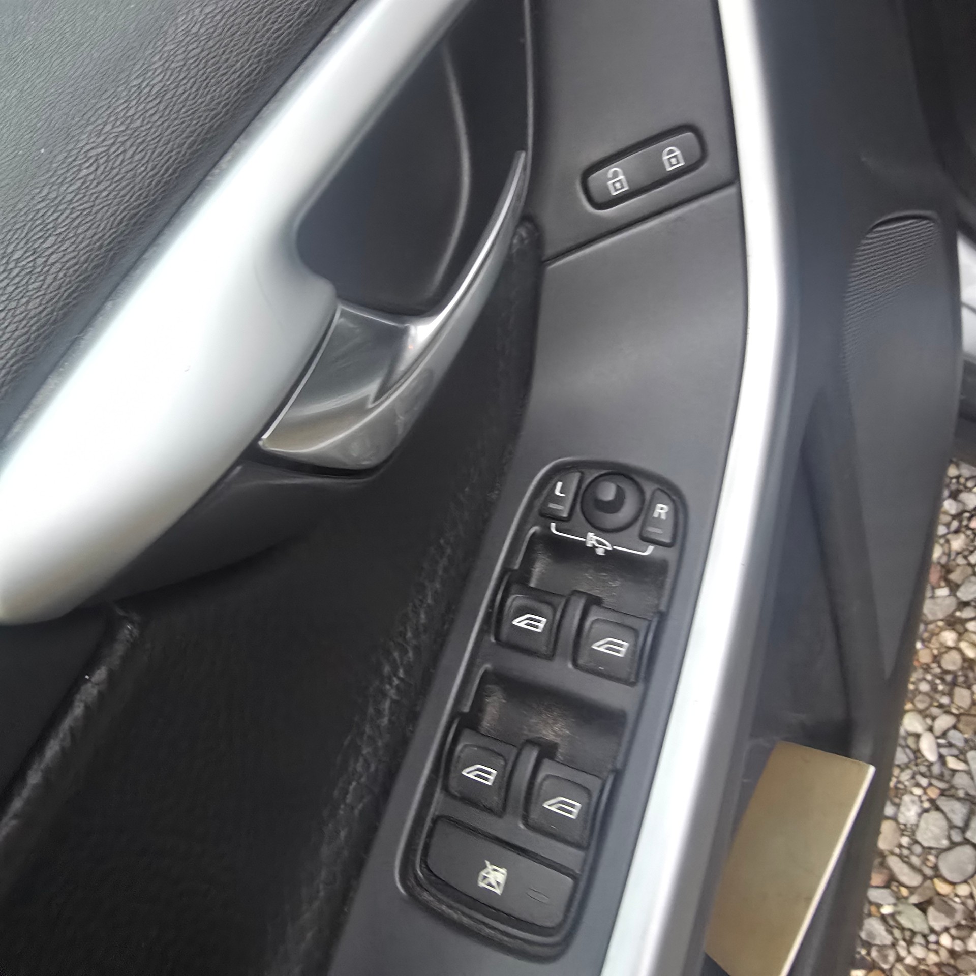 VOLVO XC60 D5 AWD Summum Geartronic-image-8