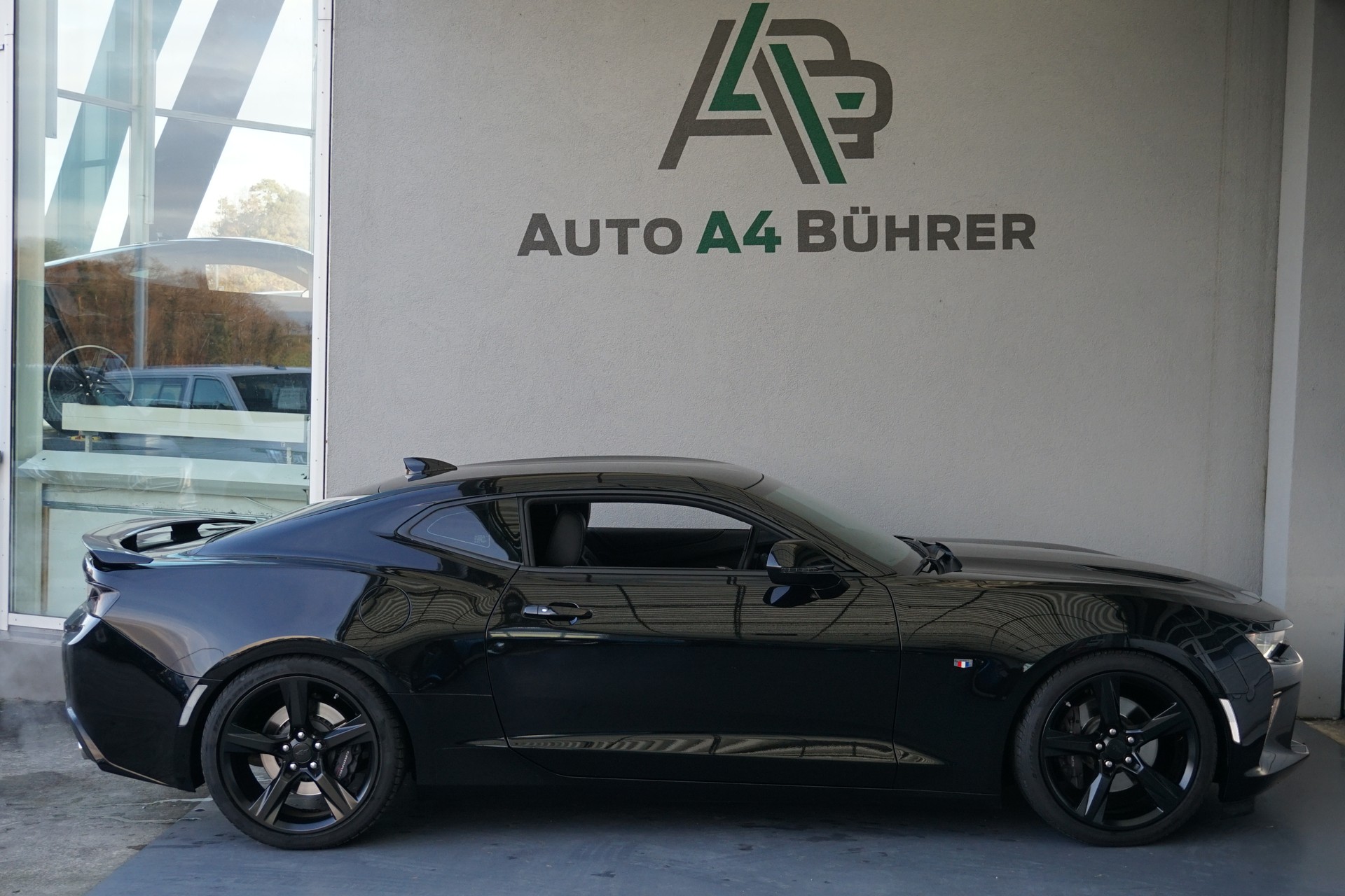 CHEVROLET Camaro 6.2i V8 Coupé Automat 453PS-image-4