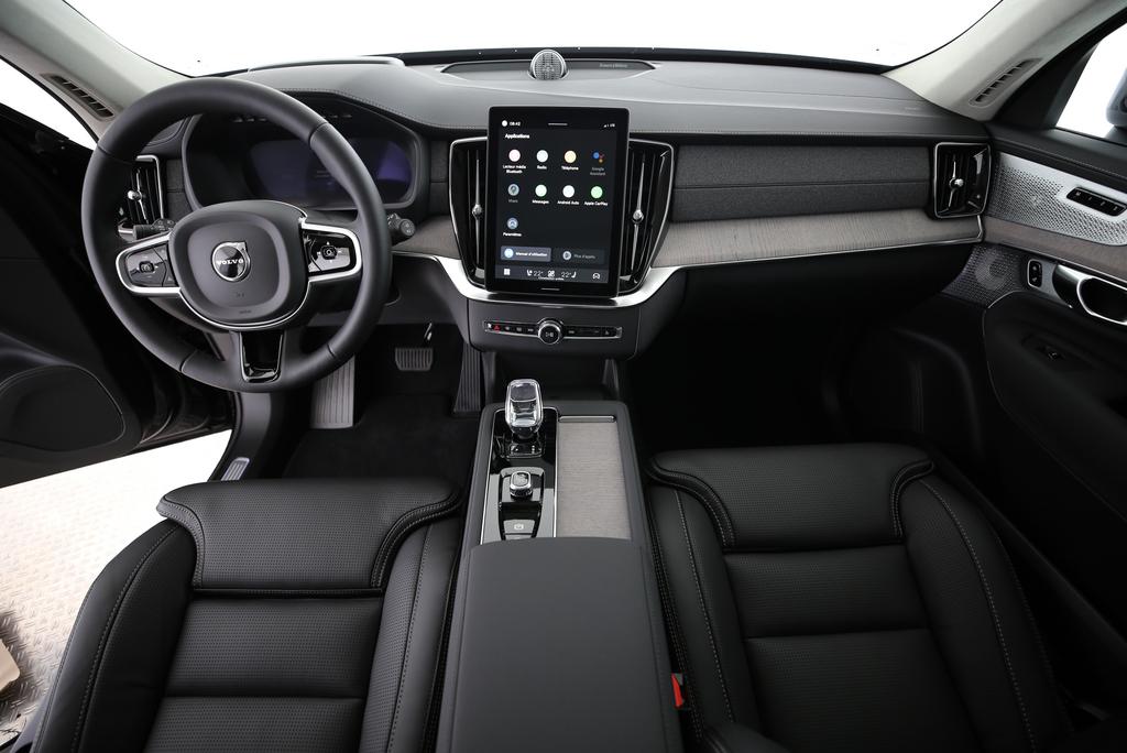 VOLVO XC90 2.0 T8 TE Ultra Dark eAWD-image-5